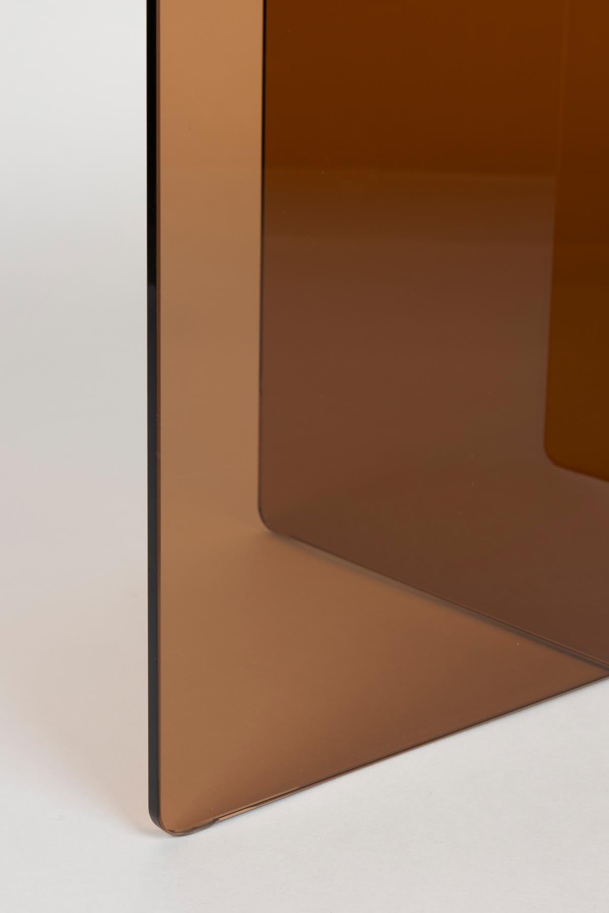 Couchtisch Linea in Braun präsentiert im Onlineshop von KAQTU Design AG. Couchtisch ist von Zuiver