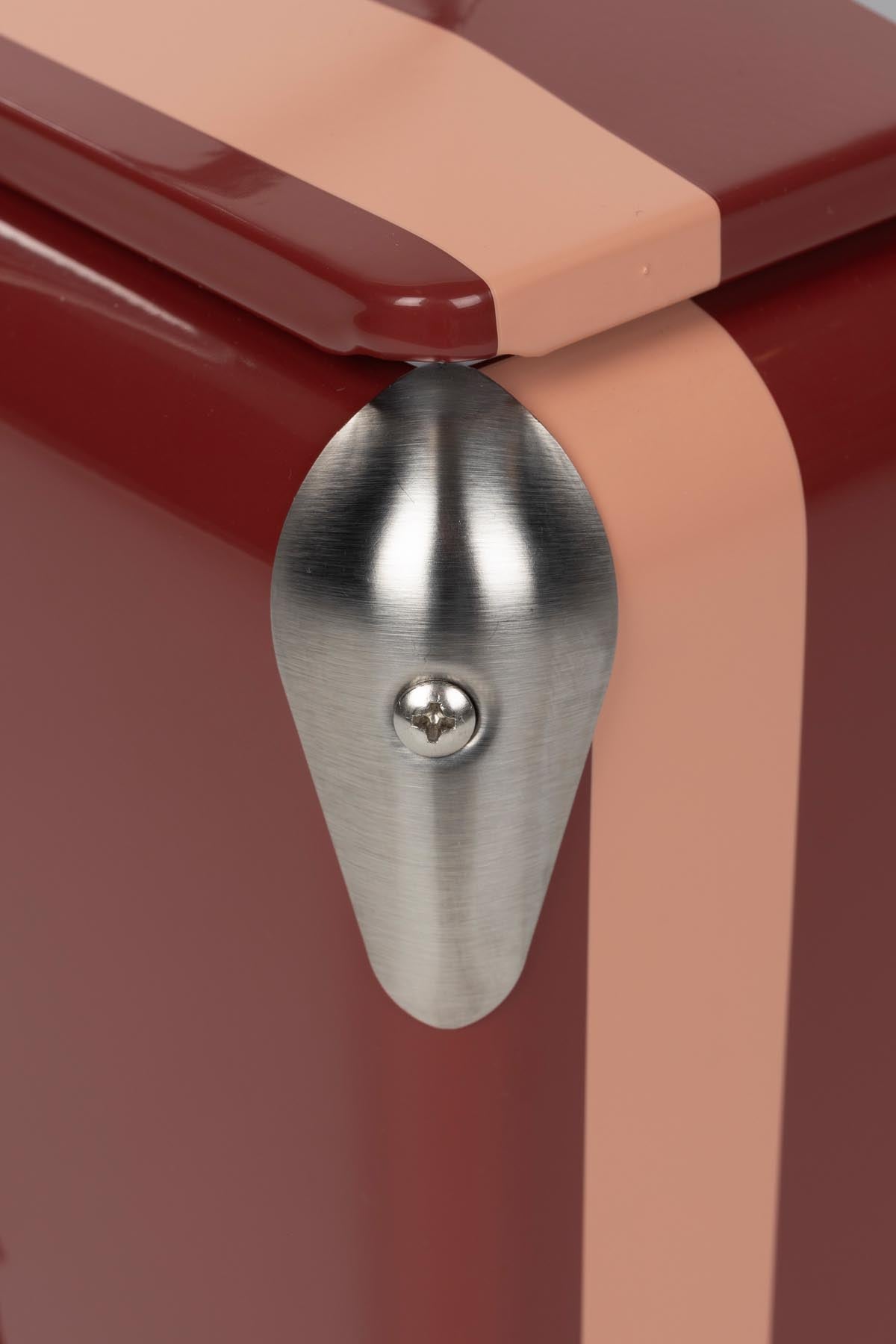 Cooler Be Wine in Rot präsentiert im Onlineshop von KAQTU Design AG. Kühltasche ist von Zuiver