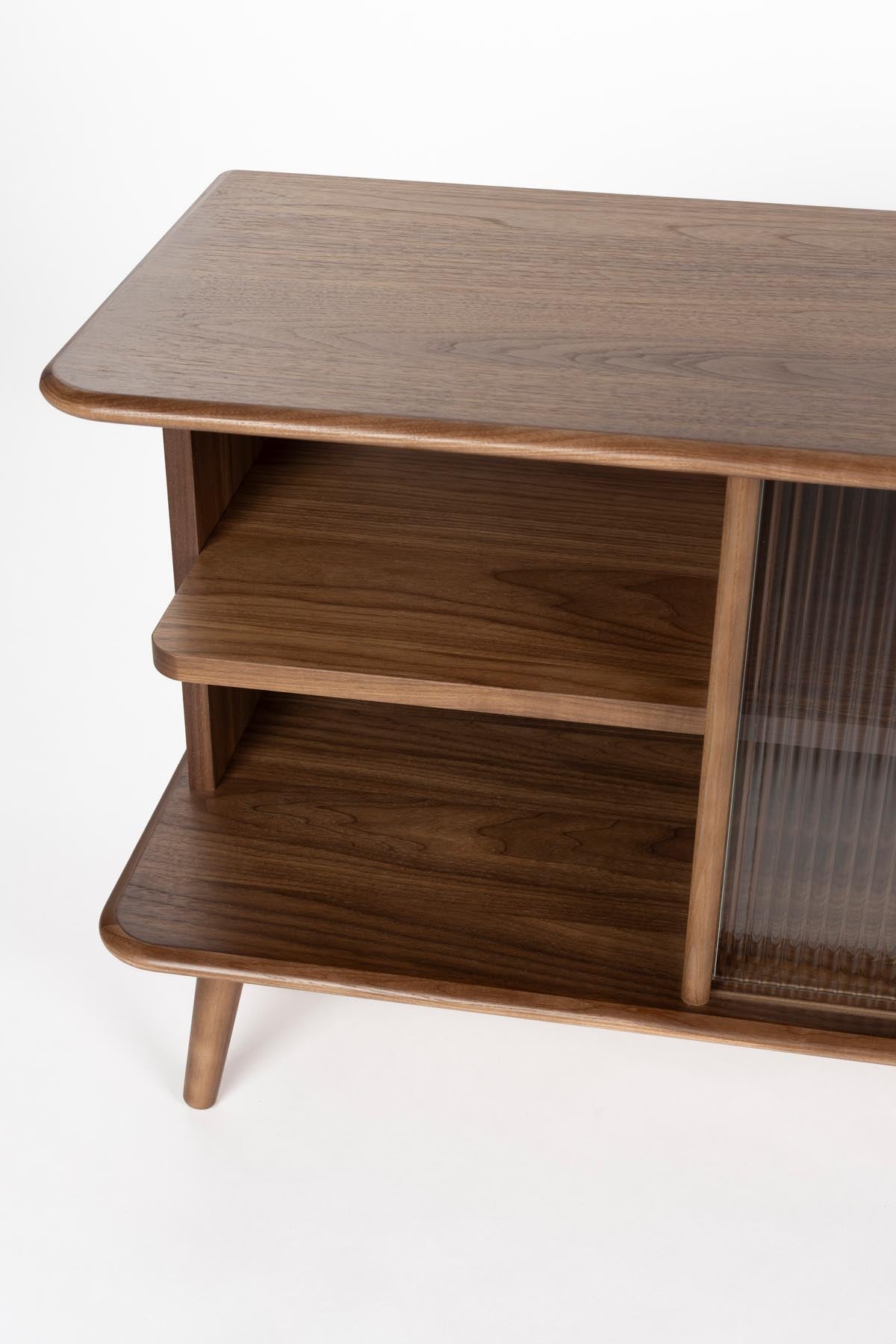 Sideboard Rise in Braun präsentiert im Onlineshop von KAQTU Design AG. Sideboards ist von Zuiver