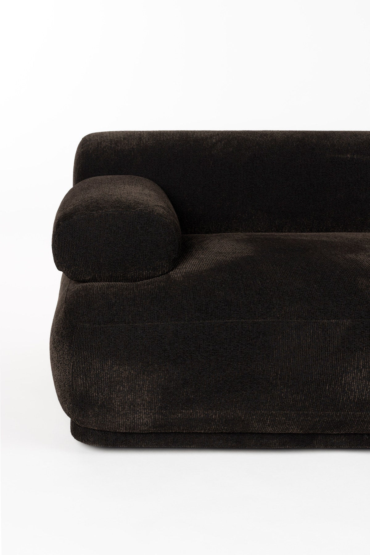 Sofa Rembrandt 4.5-Sitzer Rechts in Braun präsentiert im Onlineshop von KAQTU Design AG. 4er Sofa ist von Zuiver