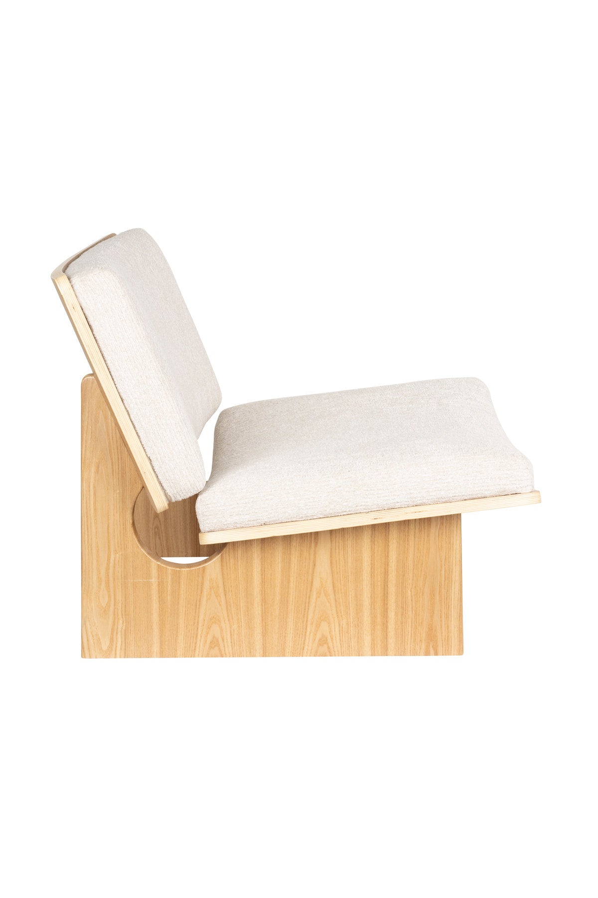Sessel Volana in beige präsentiert im Onlineshop von KAQTU Design AG. Sessel ist von Zuiver