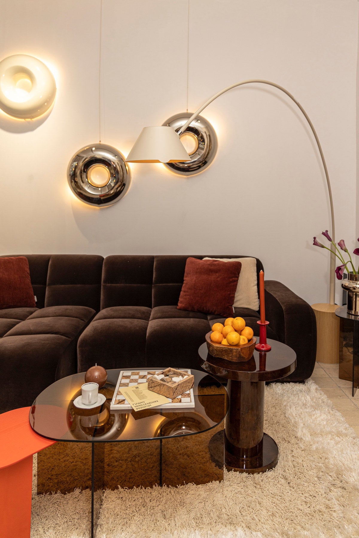 Beiges Ecksofa links von Zuiver mit Chaise Longue, Sitzfläche aus Polyester und gepolsterter Rückenlehne aus Schaumstoff.