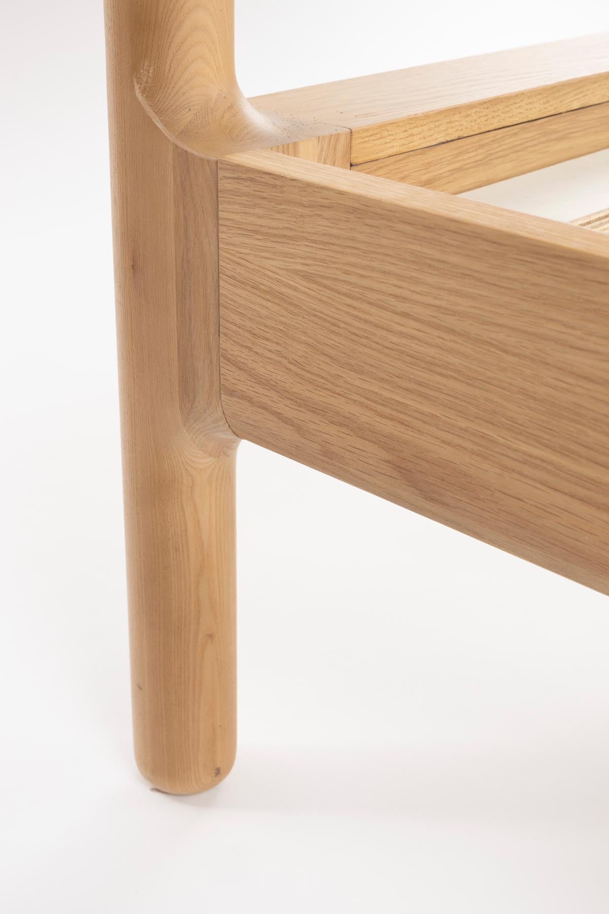 Bett Storm Natural 160 in Natural präsentiert im Onlineshop von KAQTU Design AG. Bett ist von Zuiver