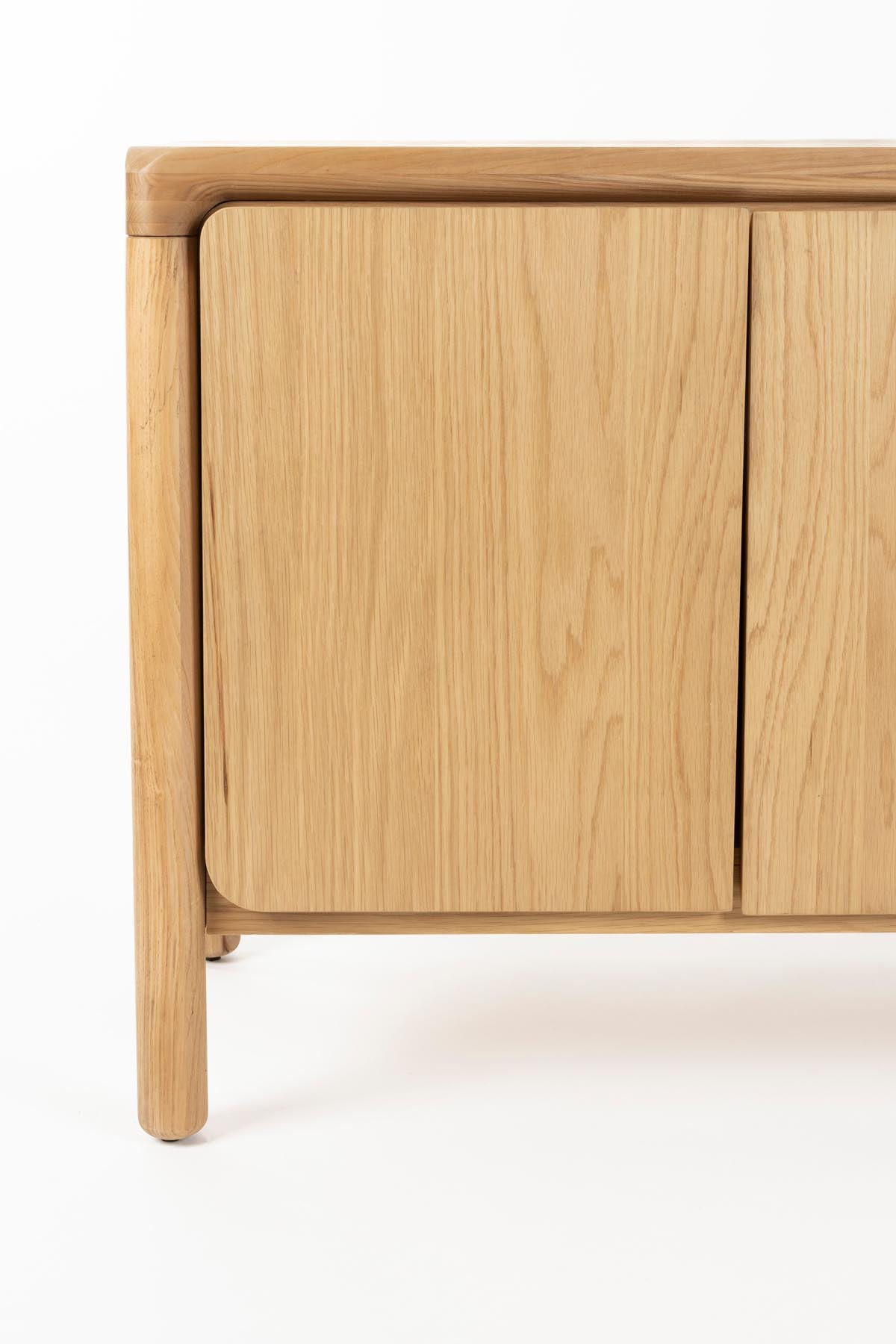 Sideboard Storm in Natürlich präsentiert im Onlineshop von KAQTU Design AG. Sideboards ist von Zuiver