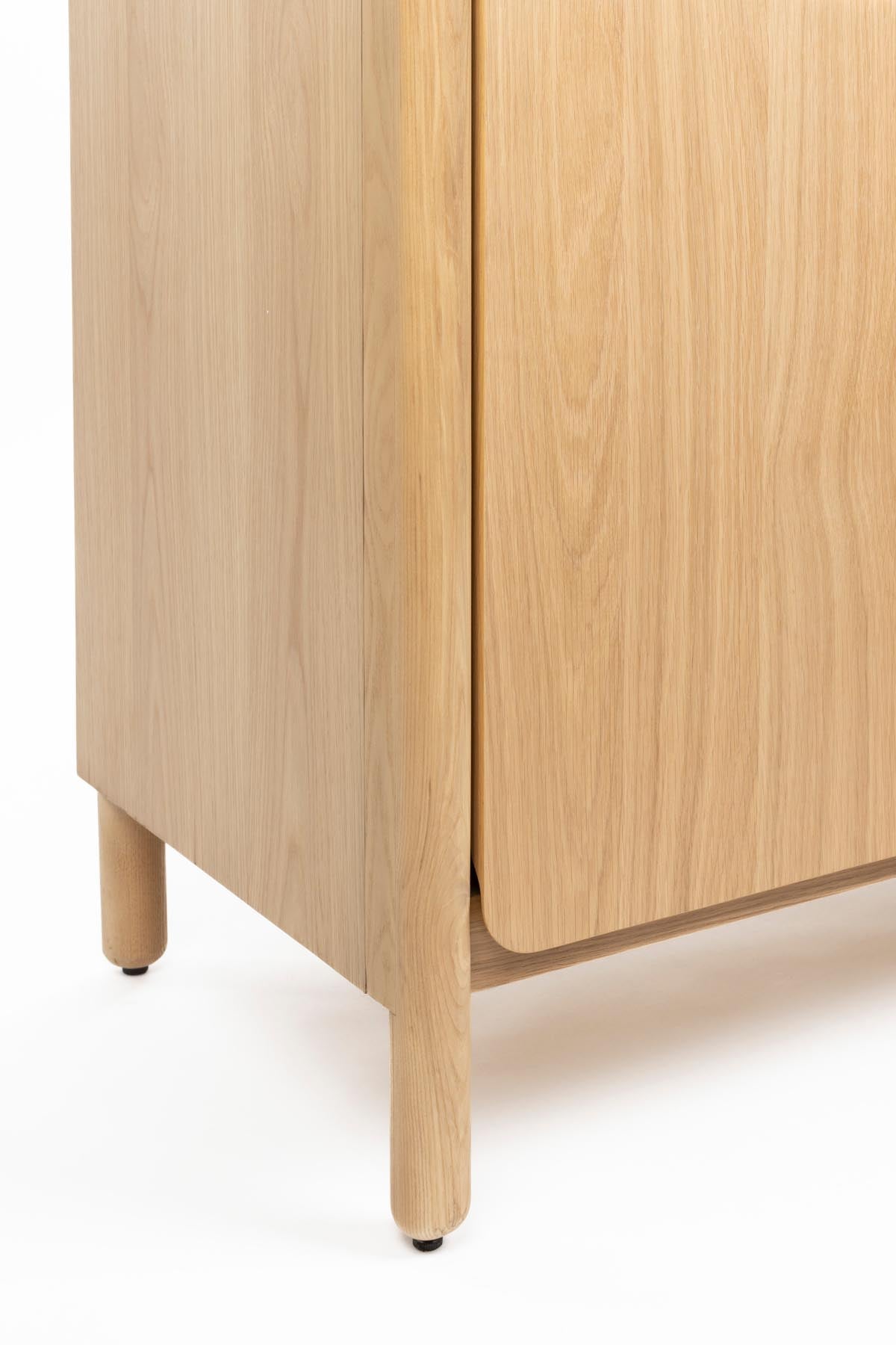 Cabinet Storm in Natürlich präsentiert im Onlineshop von KAQTU Design AG. Cabinet ist von Zuiver