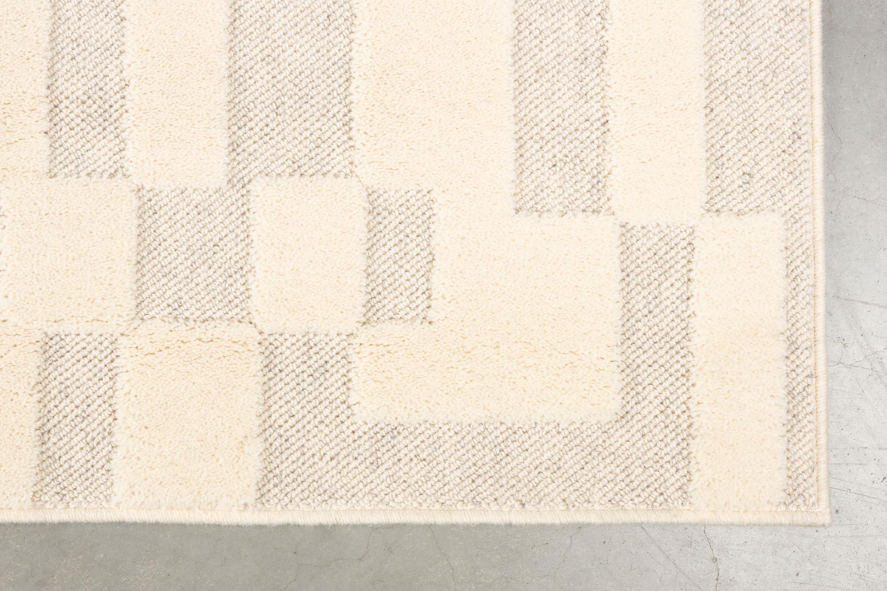 Teppich Bricks 160x230 in Grau präsentiert im Onlineshop von KAQTU Design AG. Teppich ist von Zuiver