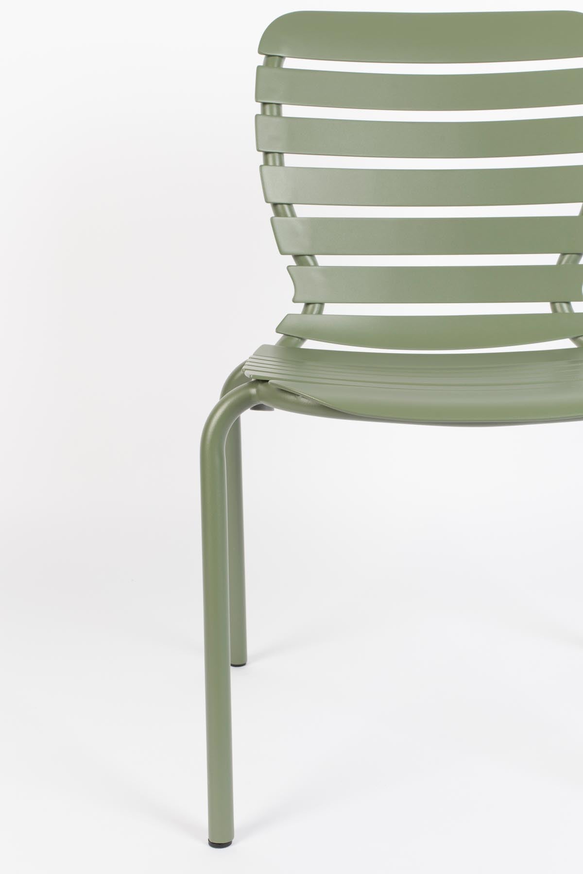 Gartentisch Vondel 214 + 6 Stühle Vondel Grün in Grün präsentiert im Onlineshop von KAQTU Design AG. Gartentischset ist von Zuiver