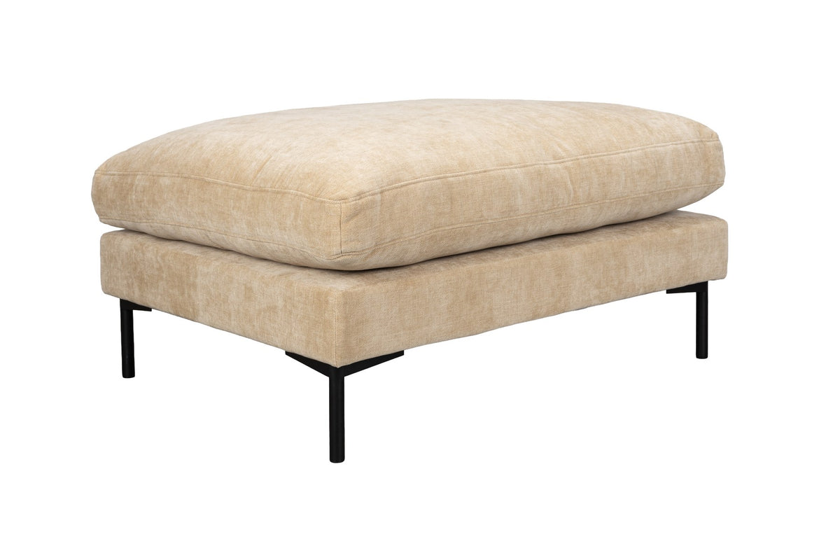 Gepolsterter Hocker Summer Sand von Zuiver in Natur, Sitzfläche aus Acetat und Polyester mit PU-Schaum-Polsterung, für den Innenbereich.