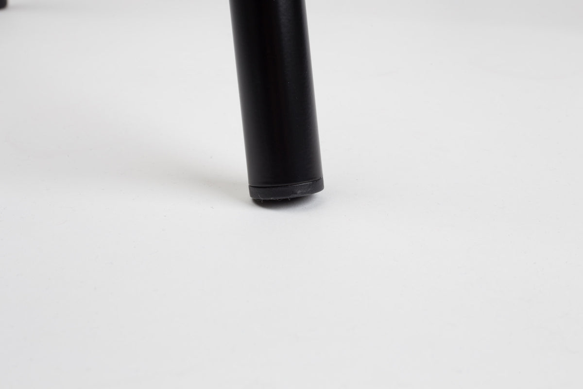 Stuhl Back to School HPL in Schwarz präsentiert im Onlineshop von KAQTU Design AG. Stuhl ist von Zuiver
