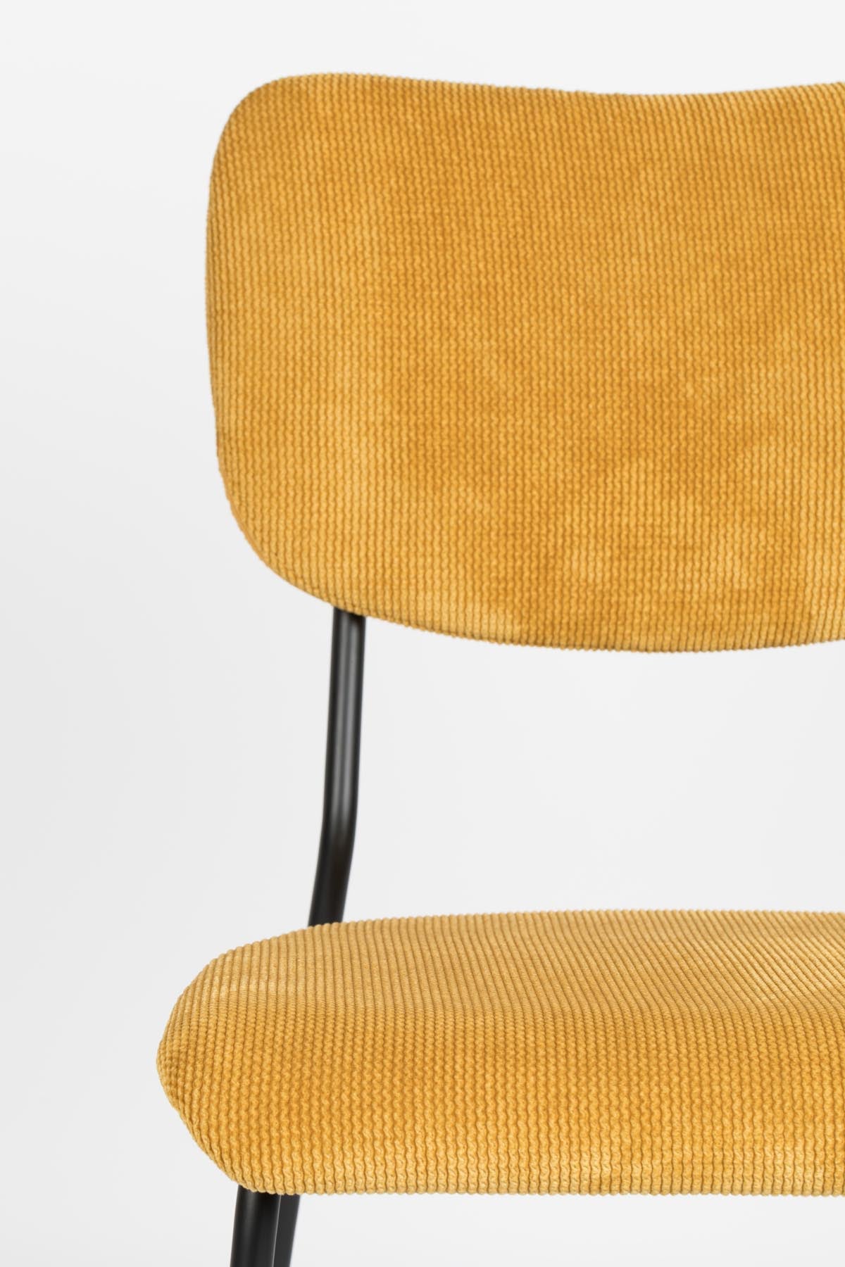 Stuhl Benson in Oker präsentiert im Onlineshop von KAQTU Design AG. Stuhl ist von Zuiver
