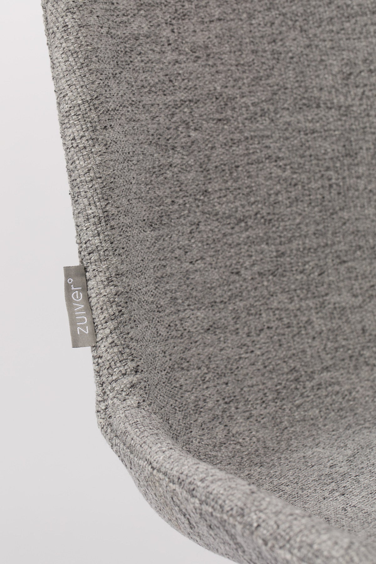 Stuhl Albert Kuip gepolstert in Grau präsentiert im Onlineshop von KAQTU Design AG. Stuhl ist von Zuiver