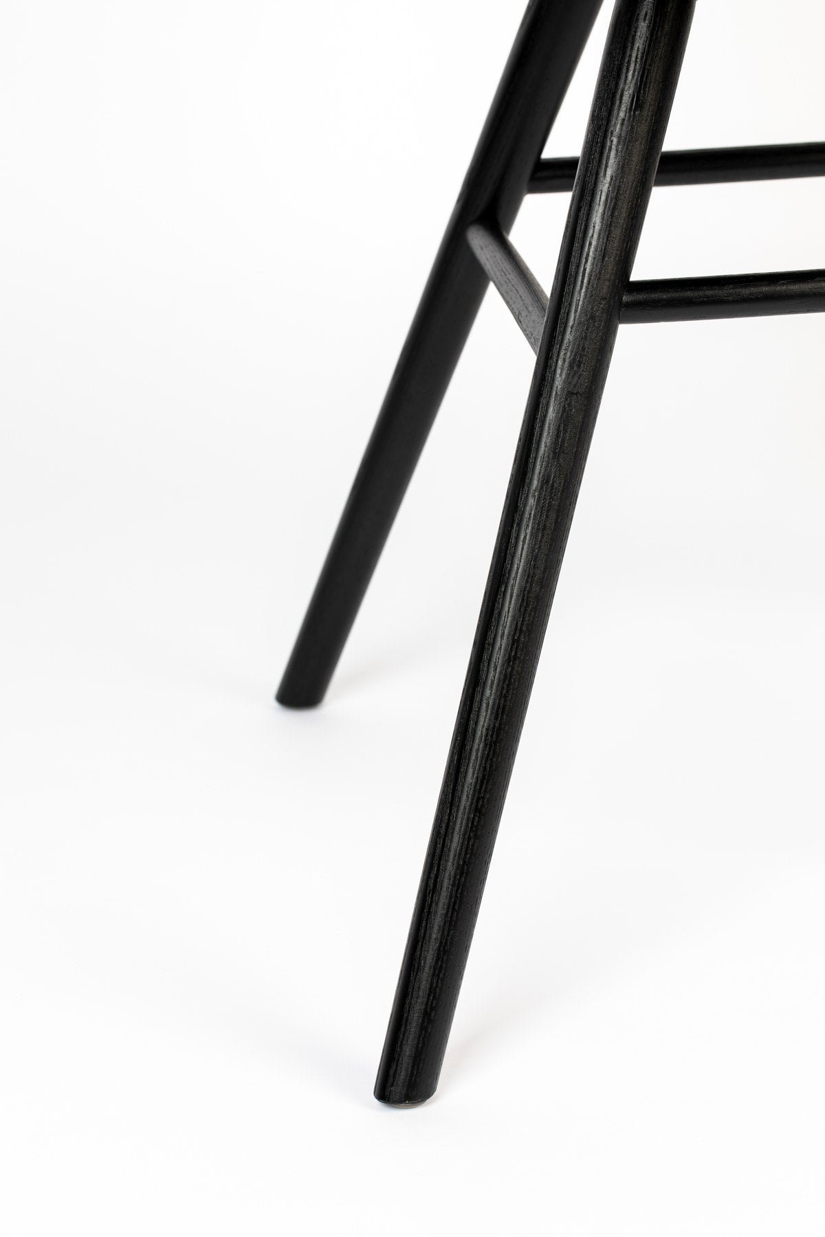Stuhl Albert Kuip in Coffee präsentiert im Onlineshop von KAQTU Design AG. Stuhl ist von Zuiver