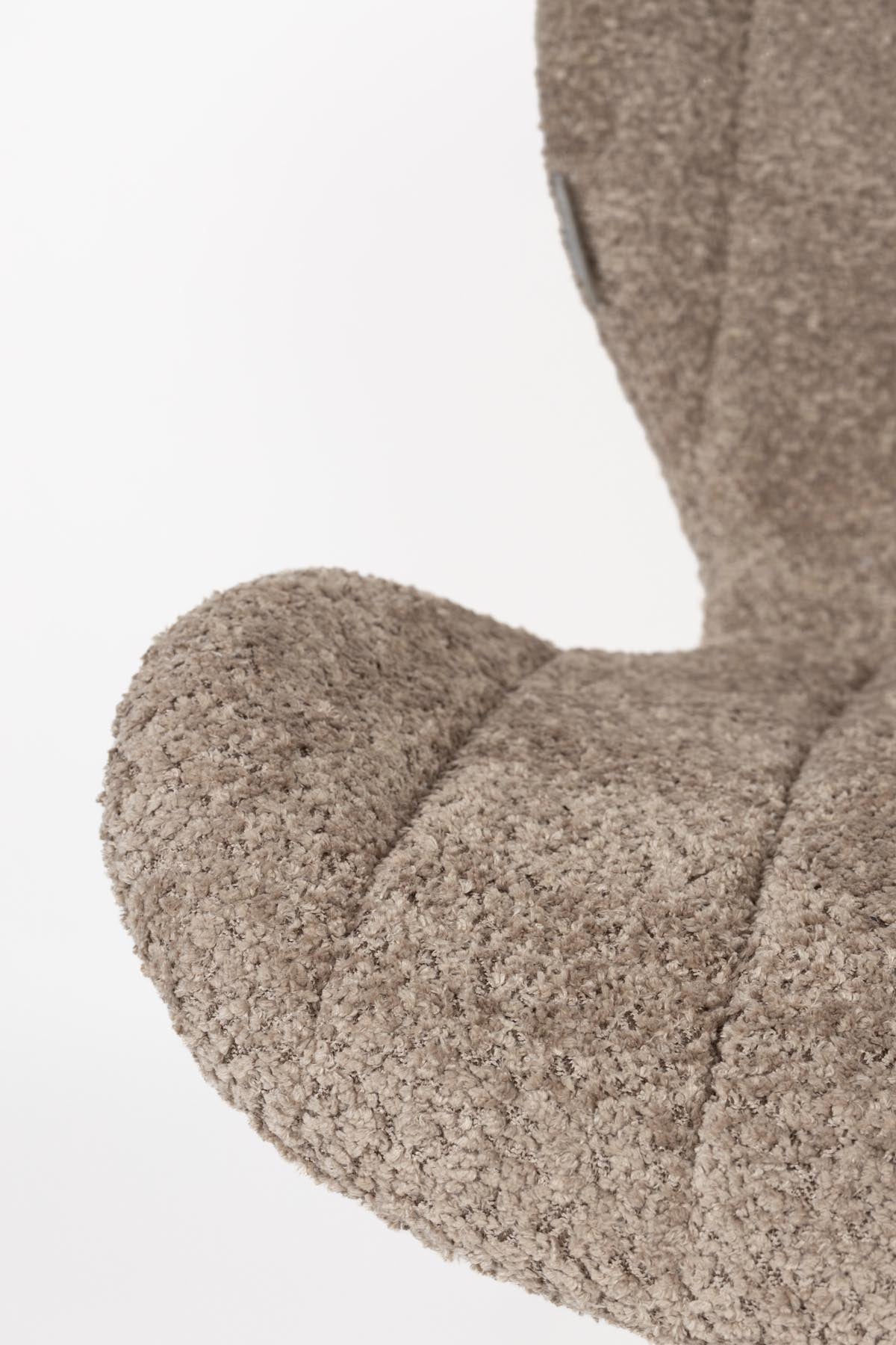 Stuhl OMG Soft in  Beige präsentiert im Onlineshop von KAQTU Design AG. Stuhl ist von Zuiver