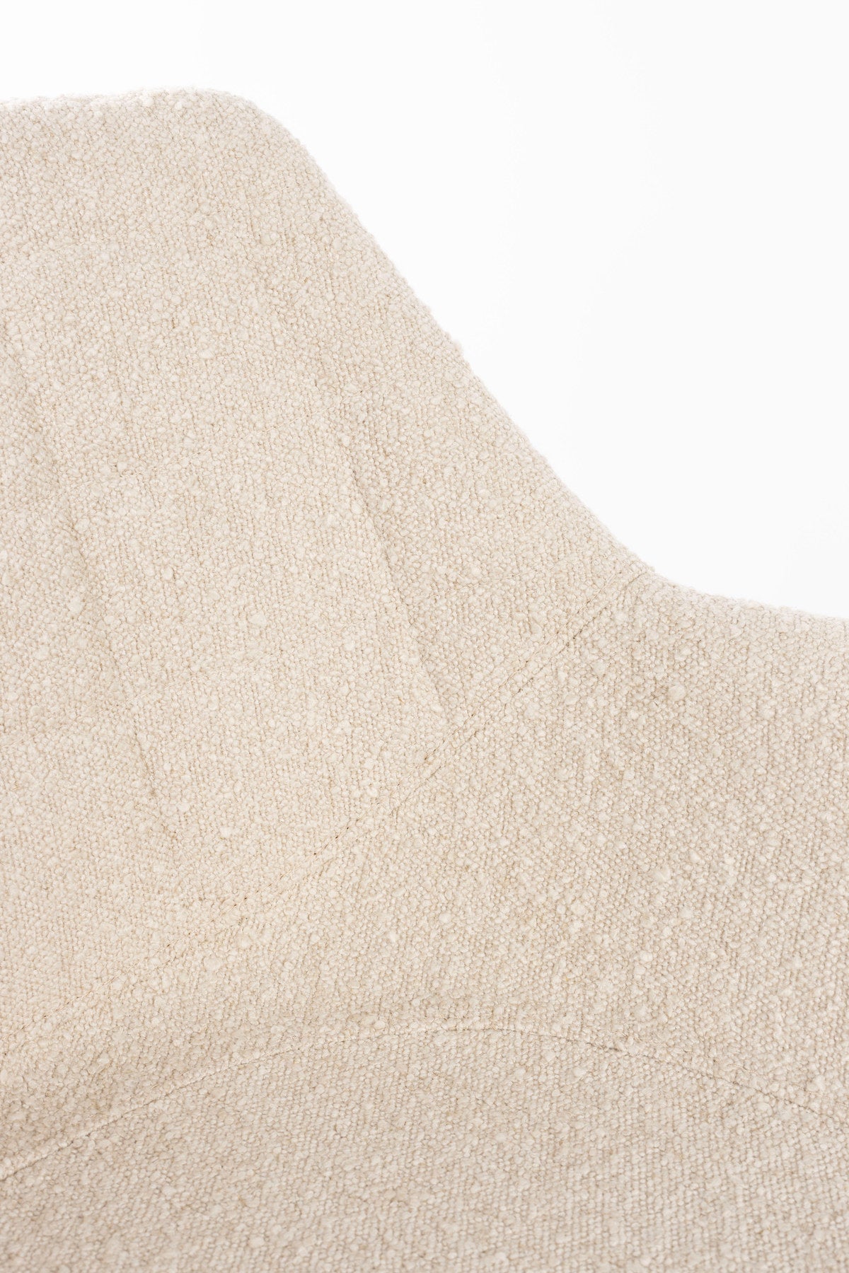 Armlehnstuhl Doulton Swivel in Natural präsentiert im Onlineshop von KAQTU Design AG. Dreh-Schalenstuhl mit Armlehnen ist von Zuiver