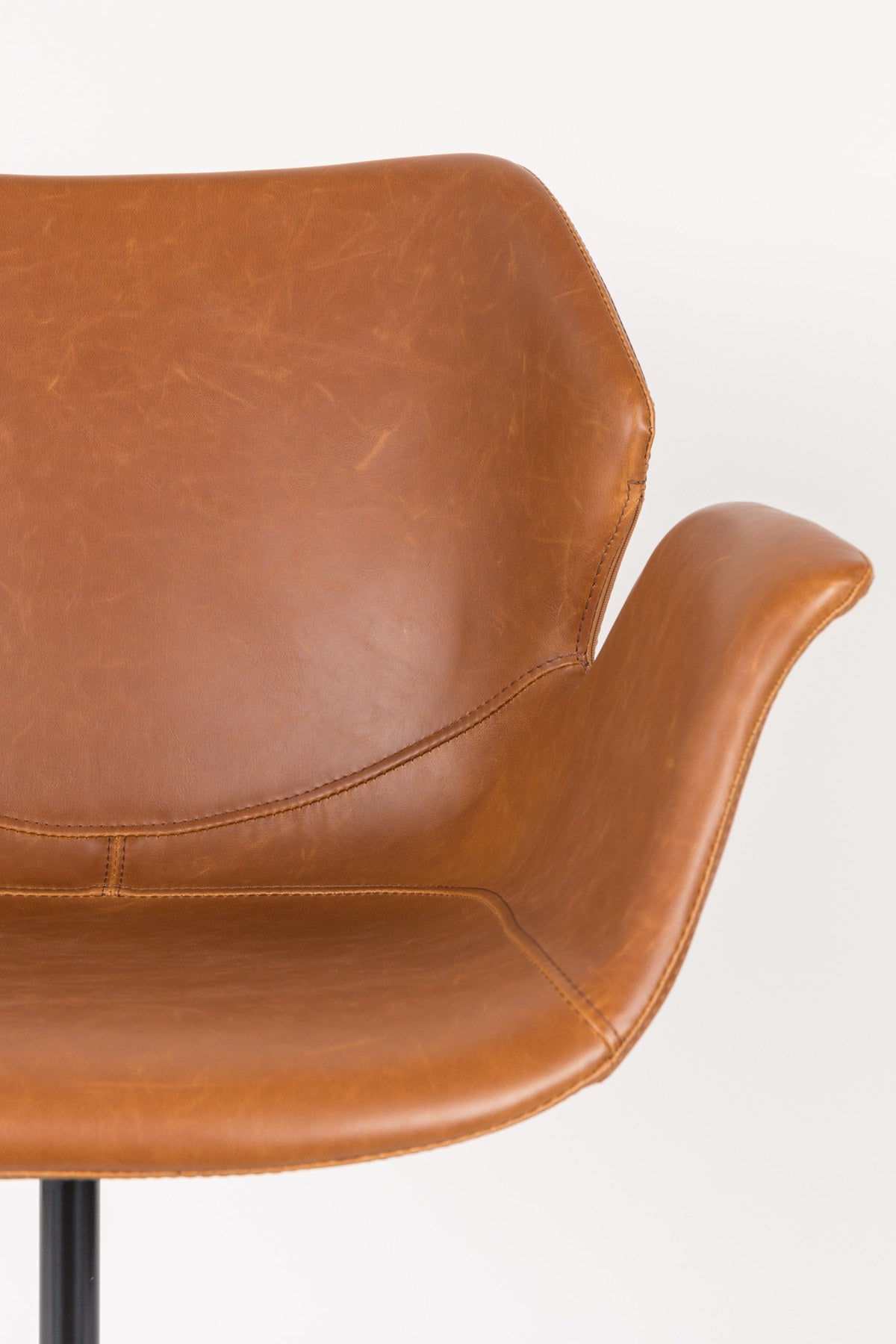 Bürostuhl Nikki in Braun präsentiert im Onlineshop von KAQTU Design AG. Bürostuhl ist von Zuiver