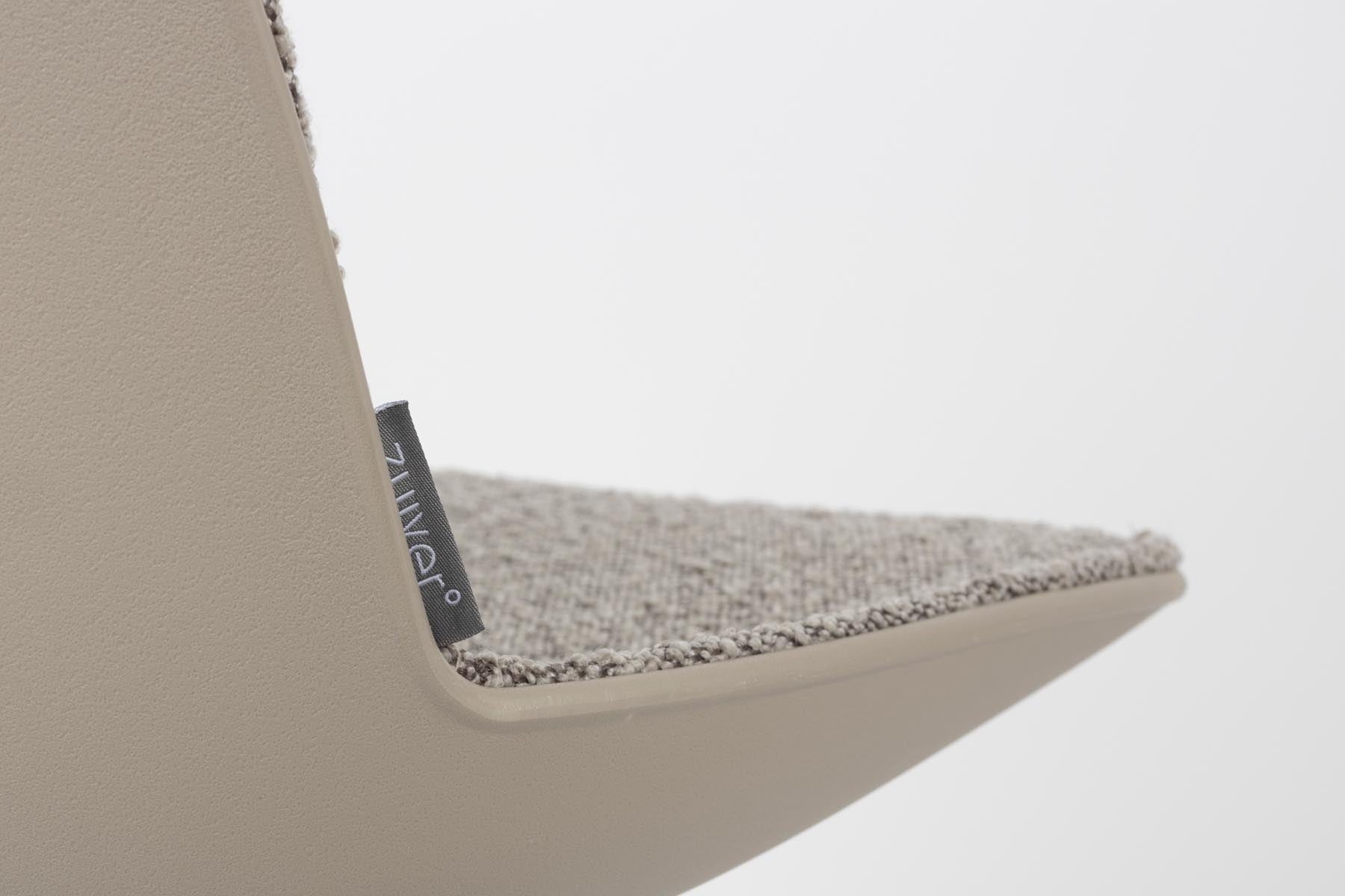 Bürostuhl Albert Kuip  in Taupe präsentiert im Onlineshop von KAQTU Design AG. Bürostuhl ist von Zuiver