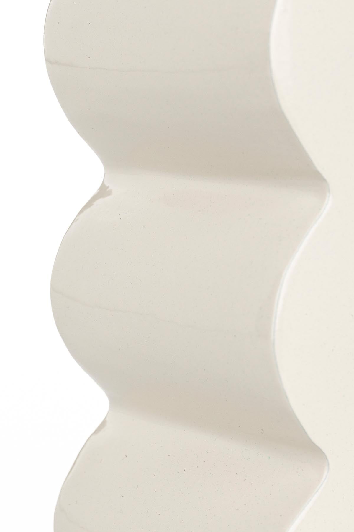 Hocker Curves  in Shiny Beige präsentiert im Onlineshop von KAQTU Design AG. Hocker ist von Zuiver