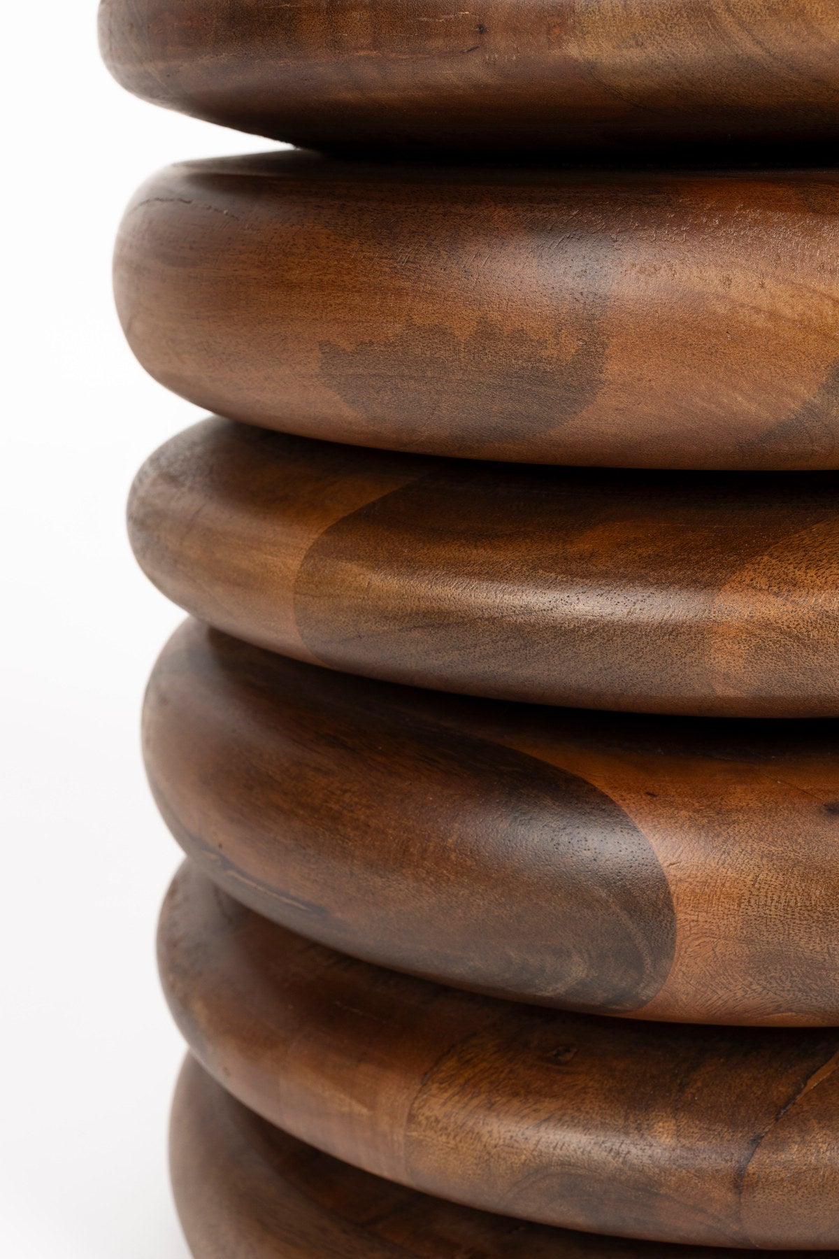 Disc Hocker in Braun präsentiert im Onlineshop von KAQTU Design AG. Hocker ist von Zuiver