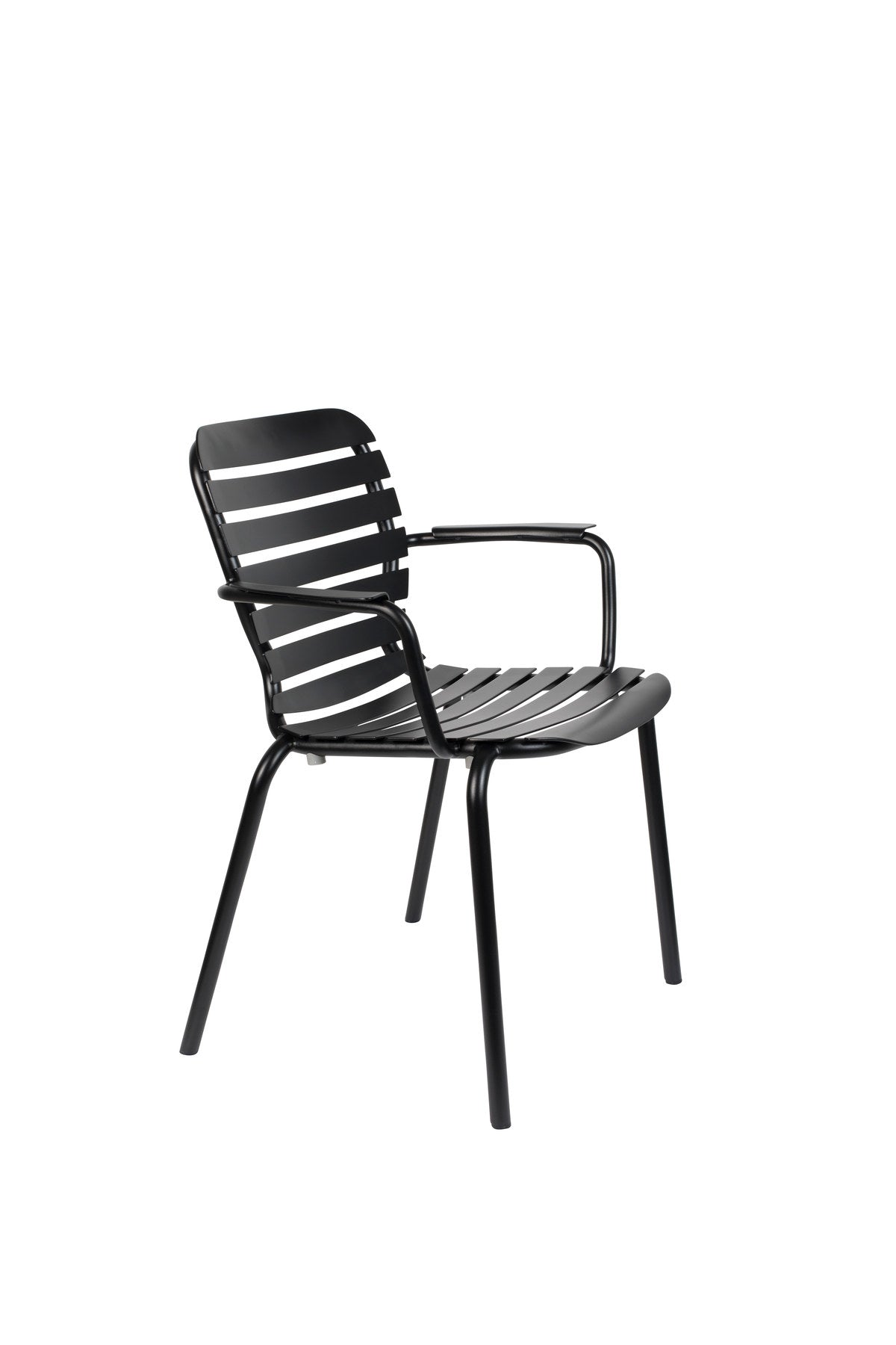 Gartenstuhl mit Armlehne Vondel in Schwarz präsentiert im Onlineshop von KAQTU Design AG. Gartenstuhl mit Armlehnen ist von Zuiver