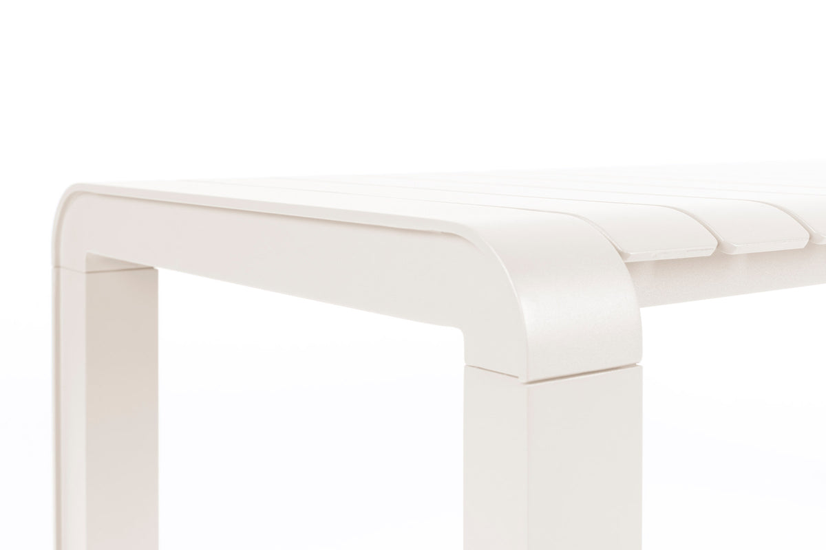 Gartenbank Vondel in Weiss präsentiert im Onlineshop von KAQTU Design AG. Gartenbank ist von Zuiver