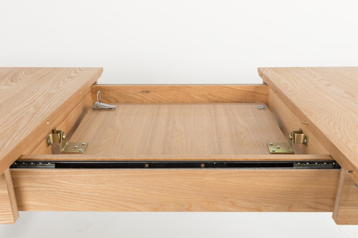 Tisch Glimps in Natur präsentiert im Onlineshop von KAQTU Design AG. Esstisch ist von Zuiver