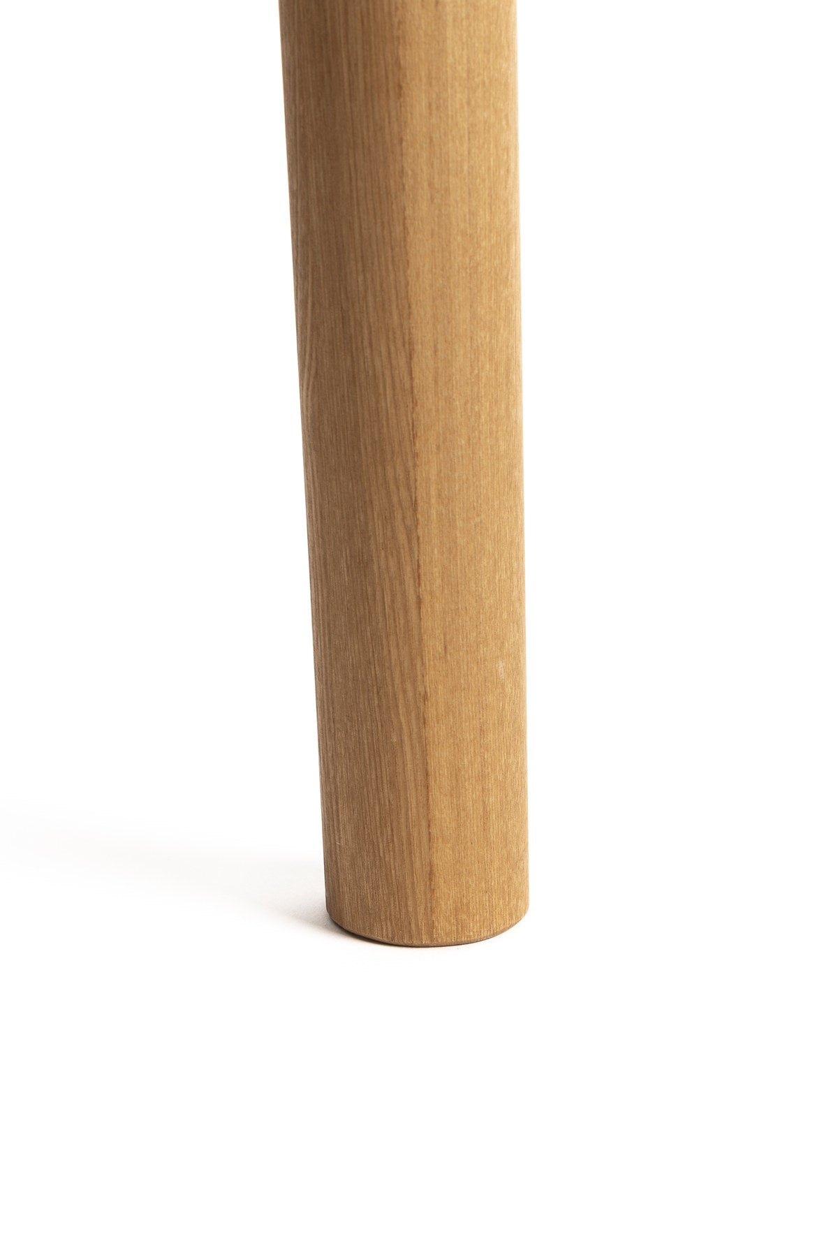 Tisch Glimps in Natur präsentiert im Onlineshop von KAQTU Design AG. Esstisch ist von Zuiver