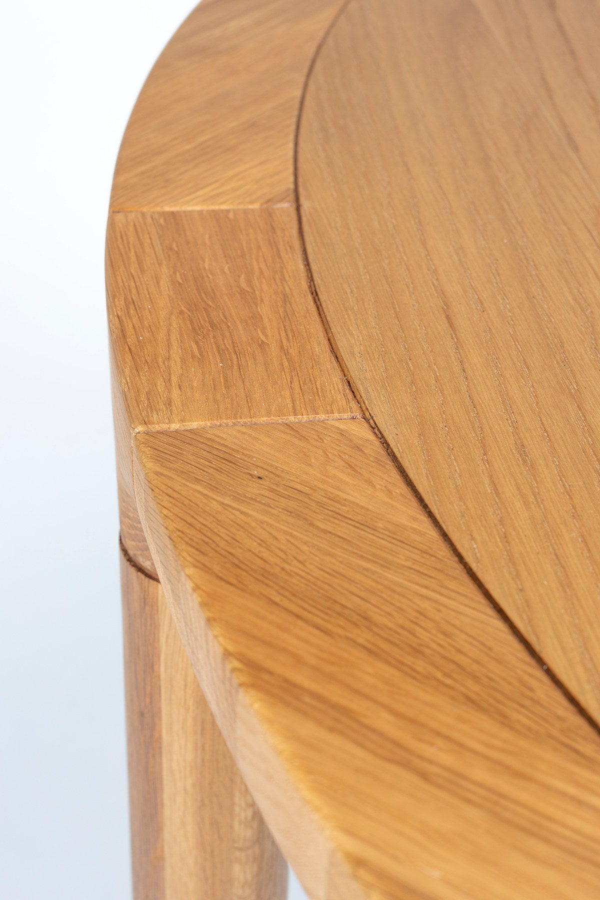 Tisch Storm in Natur präsentiert im Onlineshop von KAQTU Design AG. Esstisch ist von Zuiver