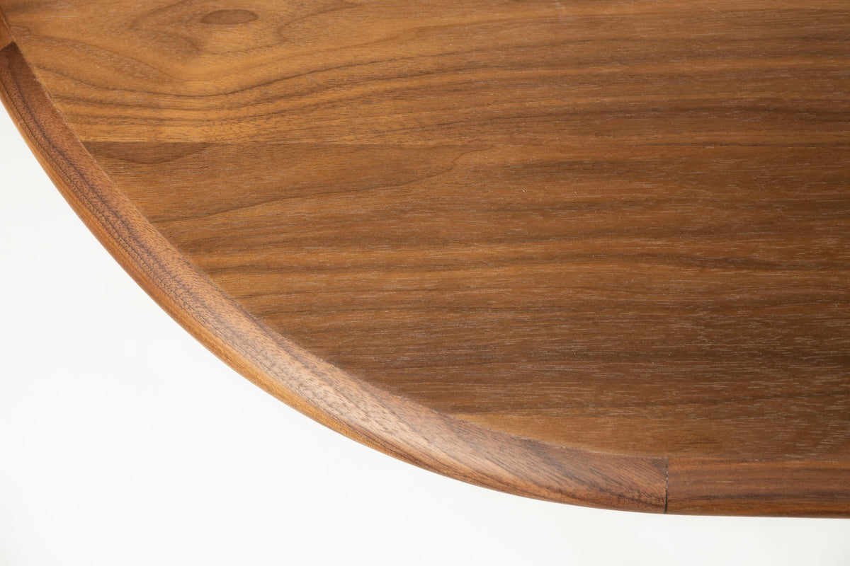 Twist Tisch Walnuss 180/240x90 in Braun präsentiert im Onlineshop von KAQTU Design AG. Esstisch ist von Zuiver