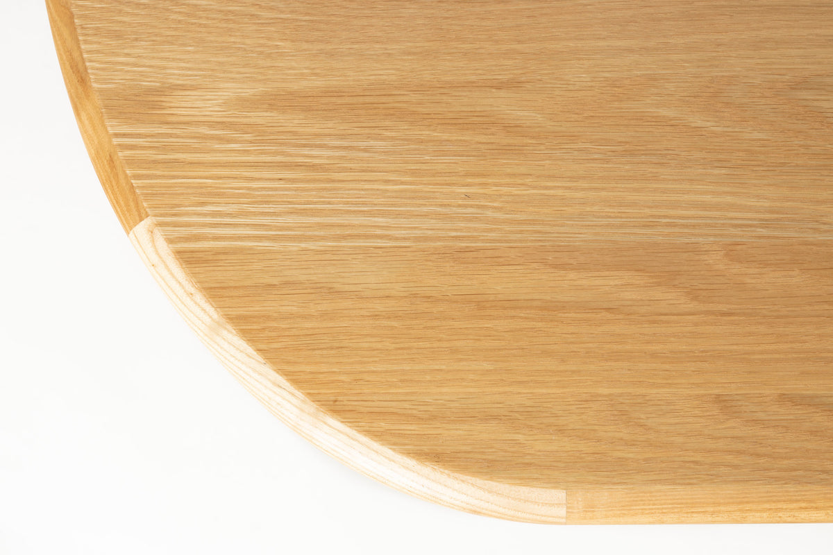 Twist Tisch Eiche 180/240x90 in beige präsentiert im Onlineshop von KAQTU Design AG. Esstisch ist von Zuiver