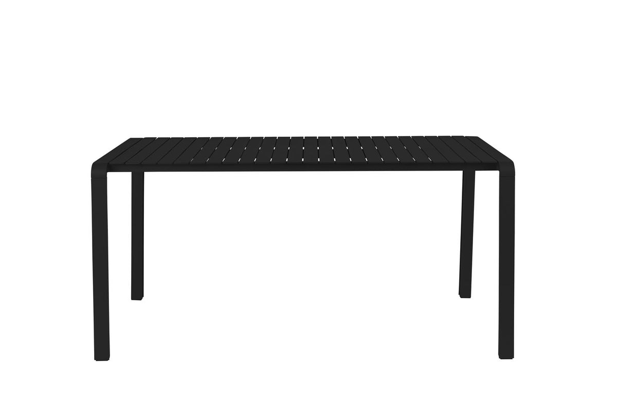 Gartentisch Vondel von Zuiver in Schwarz, rechteckige Tischplatte aus pulverbeschichtetem Aluminium mit schlanken Beinen und Fusskappen aus PP.