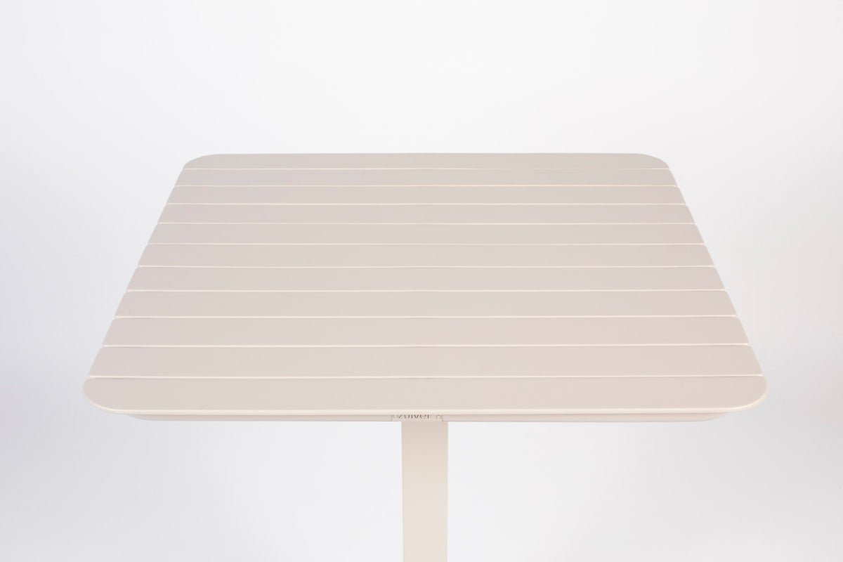Garten Bistrotisch Vondel in Clay präsentiert im Onlineshop von KAQTU Design AG. Beistelltisch Outdoor ist von Zuiver