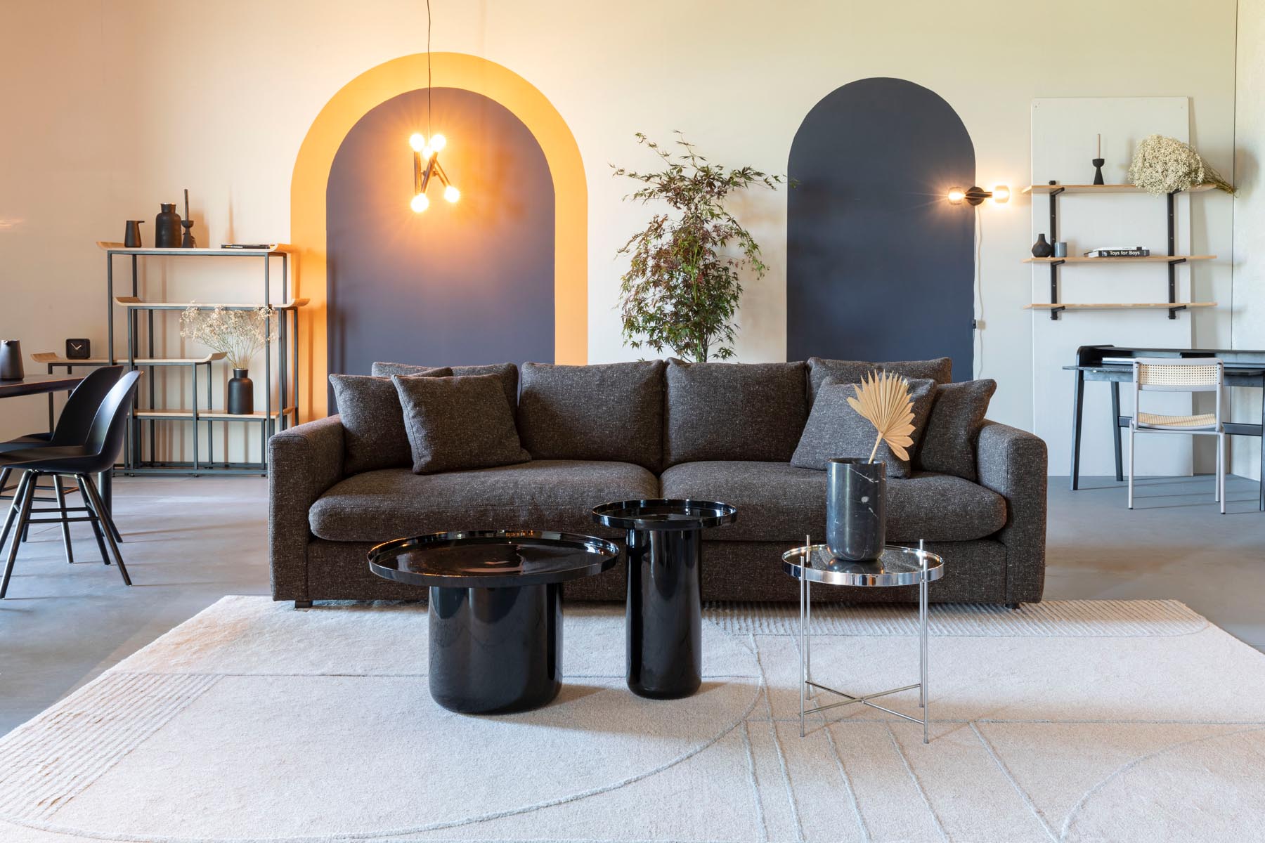 Beistelltisch Cupid in Silber präsentiert im Onlineshop von KAQTU Design AG. Beistelltisch ist von Zuiver
