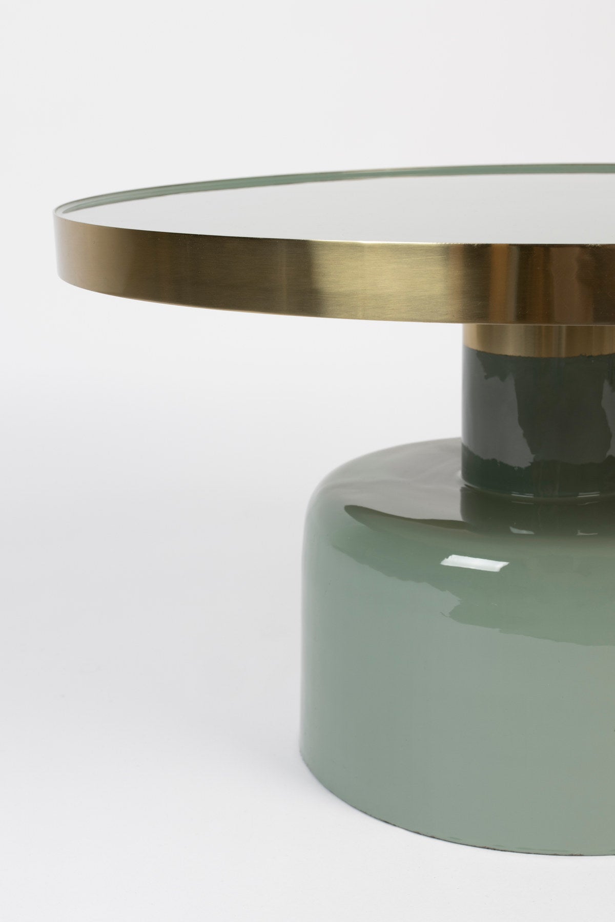 Beistelltisch Glam in Grün präsentiert im Onlineshop von KAQTU Design AG. Couchtisch ist von Zuiver