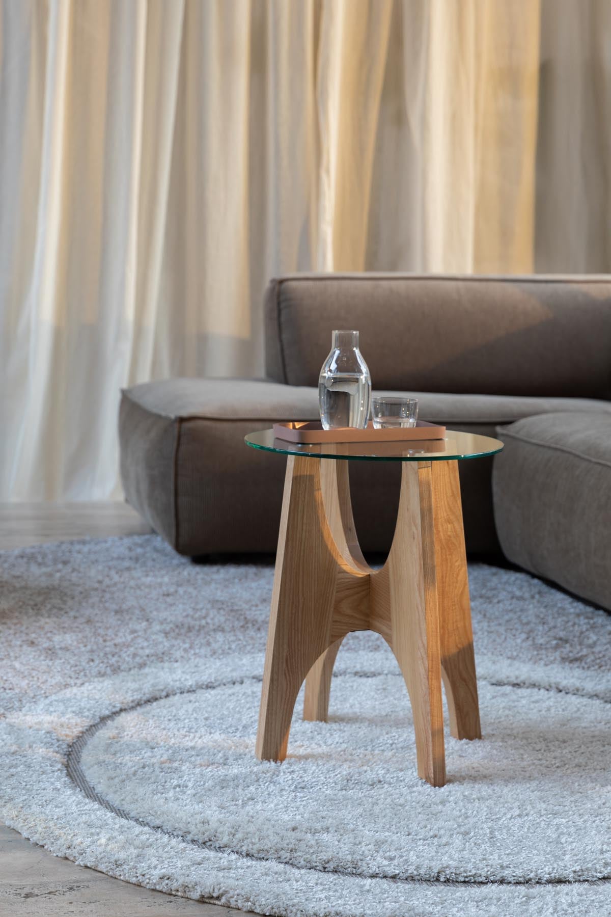 Beistelltisch KOBE in Natur präsentiert im Onlineshop von KAQTU Design AG. Beistelltisch ist von Zuiver