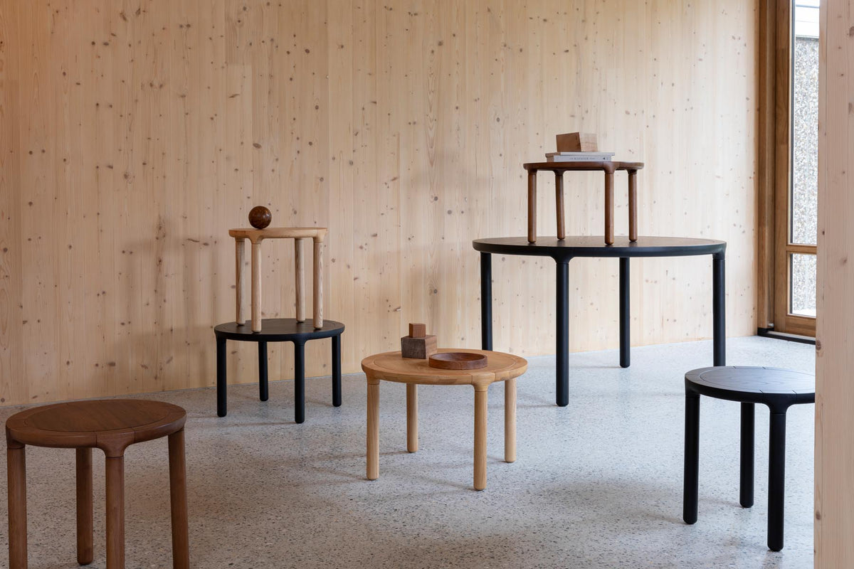 Coffee Tisch Storm in Braun präsentiert im Onlineshop von KAQTU Design AG. Couchtisch ist von Zuiver