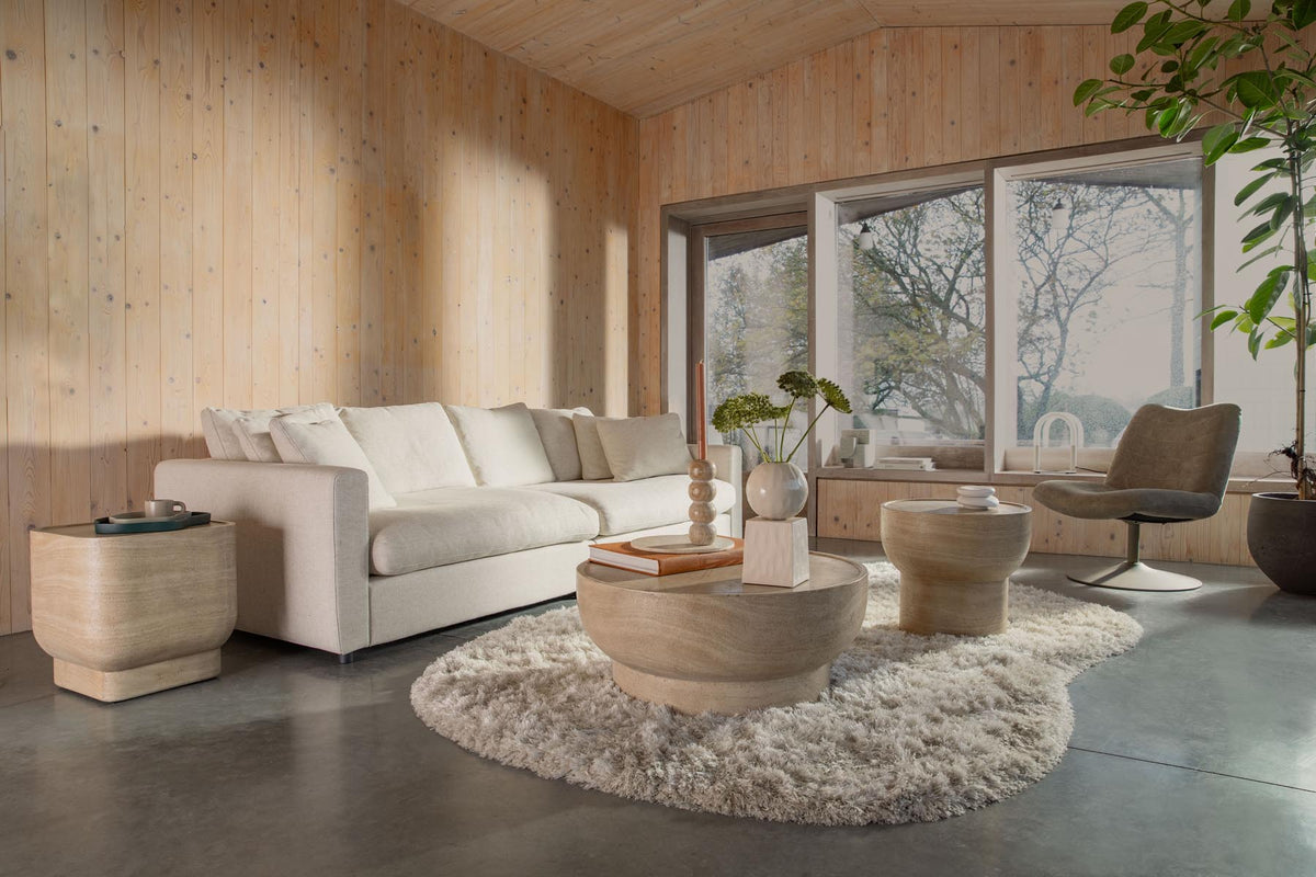 Edler Beistelltisch quadratisch in beige präsentiert im Onlineshop von KAQTU Design AG. Beistelltisch ist von Zuiver