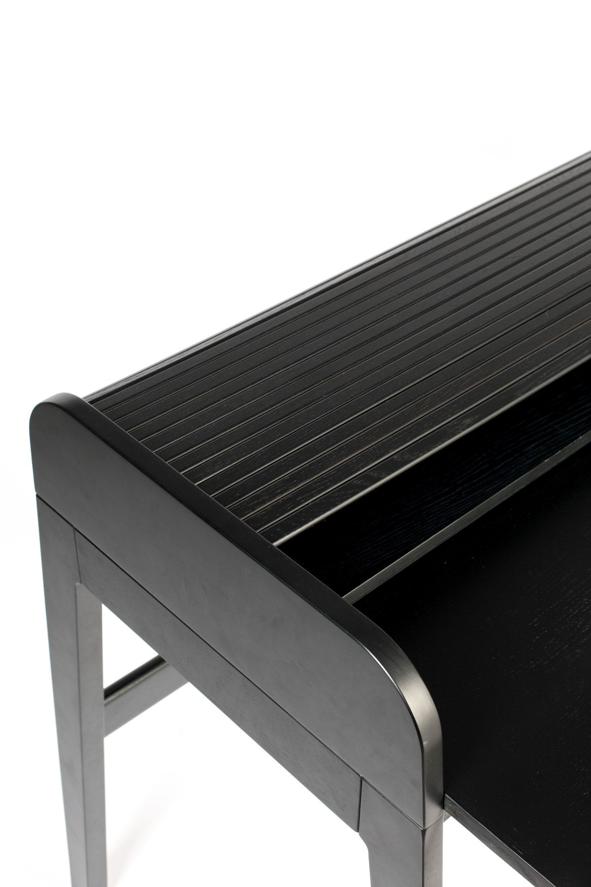 Bürotisch Barbier in Schwarz präsentiert im Onlineshop von KAQTU Design AG. Schreibtisch ist von Zuiver