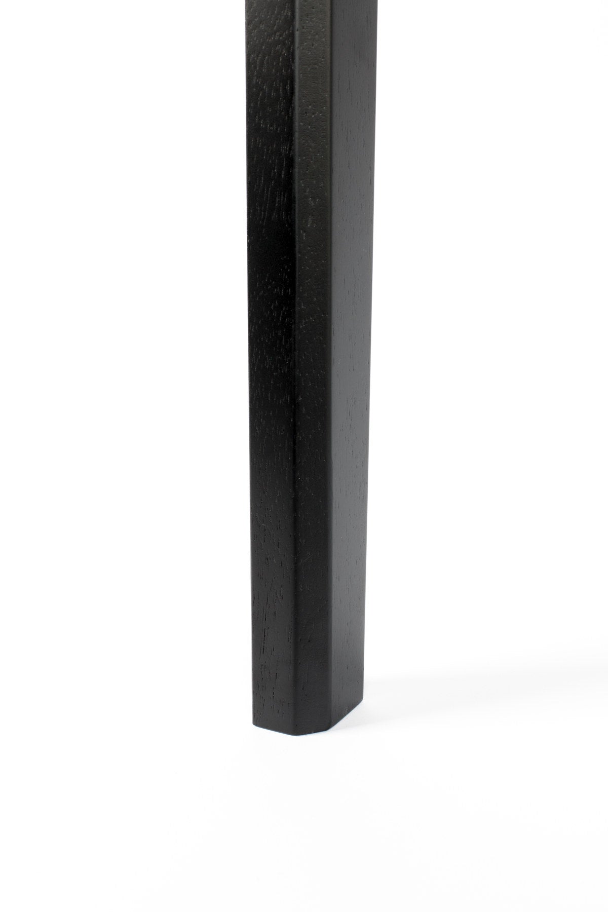Bürotisch Barbier in Schwarz präsentiert im Onlineshop von KAQTU Design AG. Schreibtisch ist von Zuiver