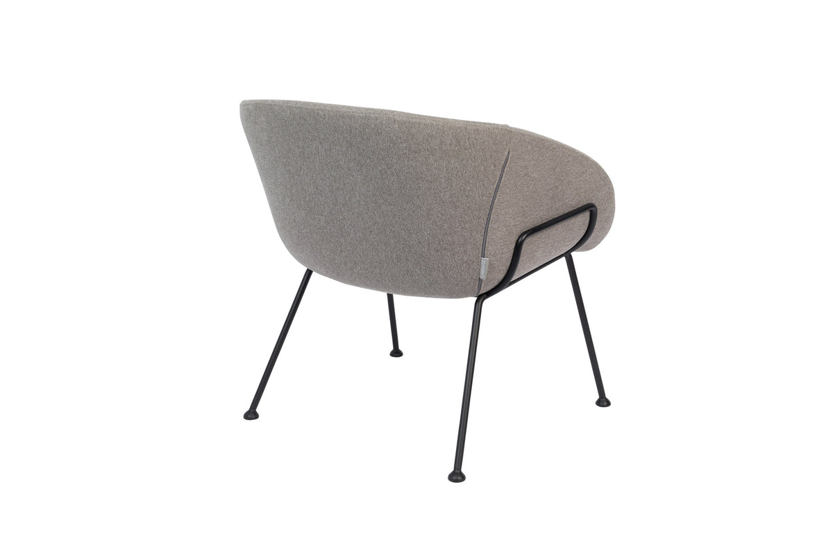 Lounge Sessel Feston in Grau präsentiert im Onlineshop von KAQTU Design AG. Sessel mit Armlehnen ist von Zuiver