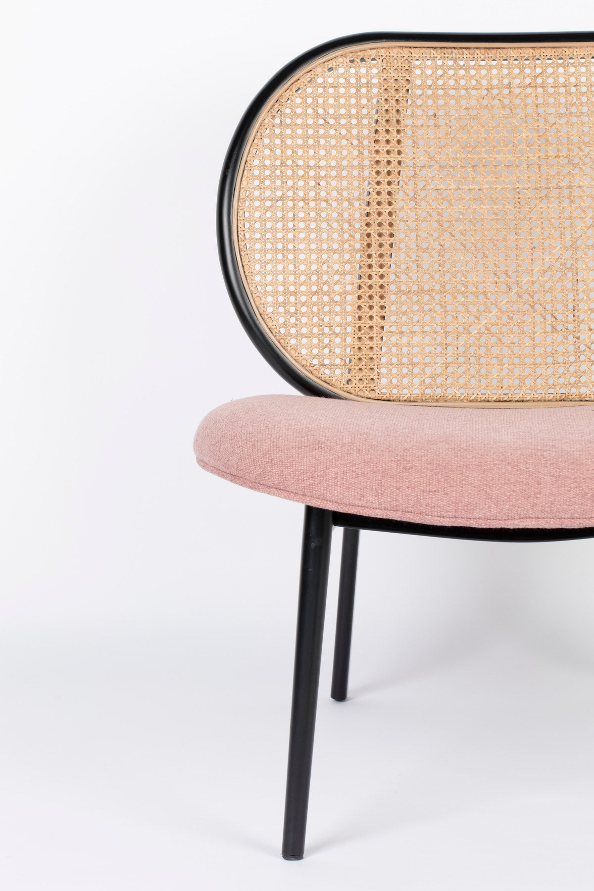 Lounge Sessel Spike in Natur/Pink präsentiert im Onlineshop von KAQTU Design AG. Sessel ist von Zuiver