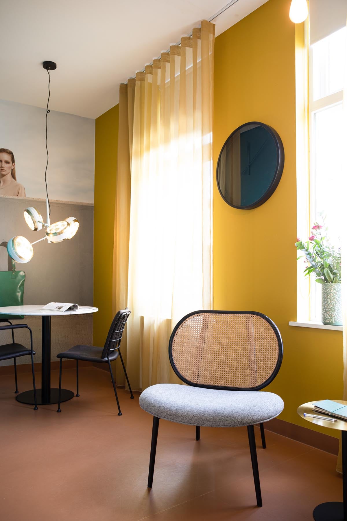 Lounge Sessel Spike in Grau präsentiert im Onlineshop von KAQTU Design AG. Sessel ist von Zuiver