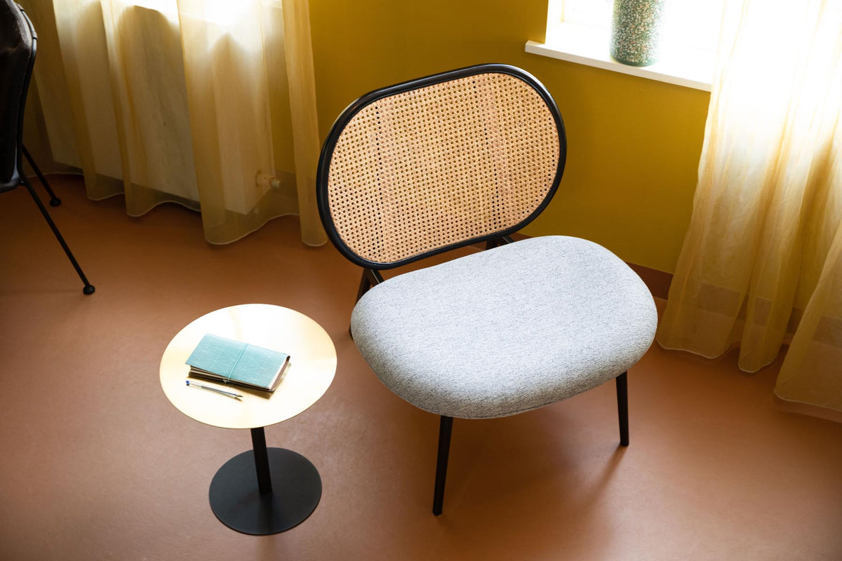 Lounge Sessel Spike in Grau präsentiert im Onlineshop von KAQTU Design AG. Sessel ist von Zuiver