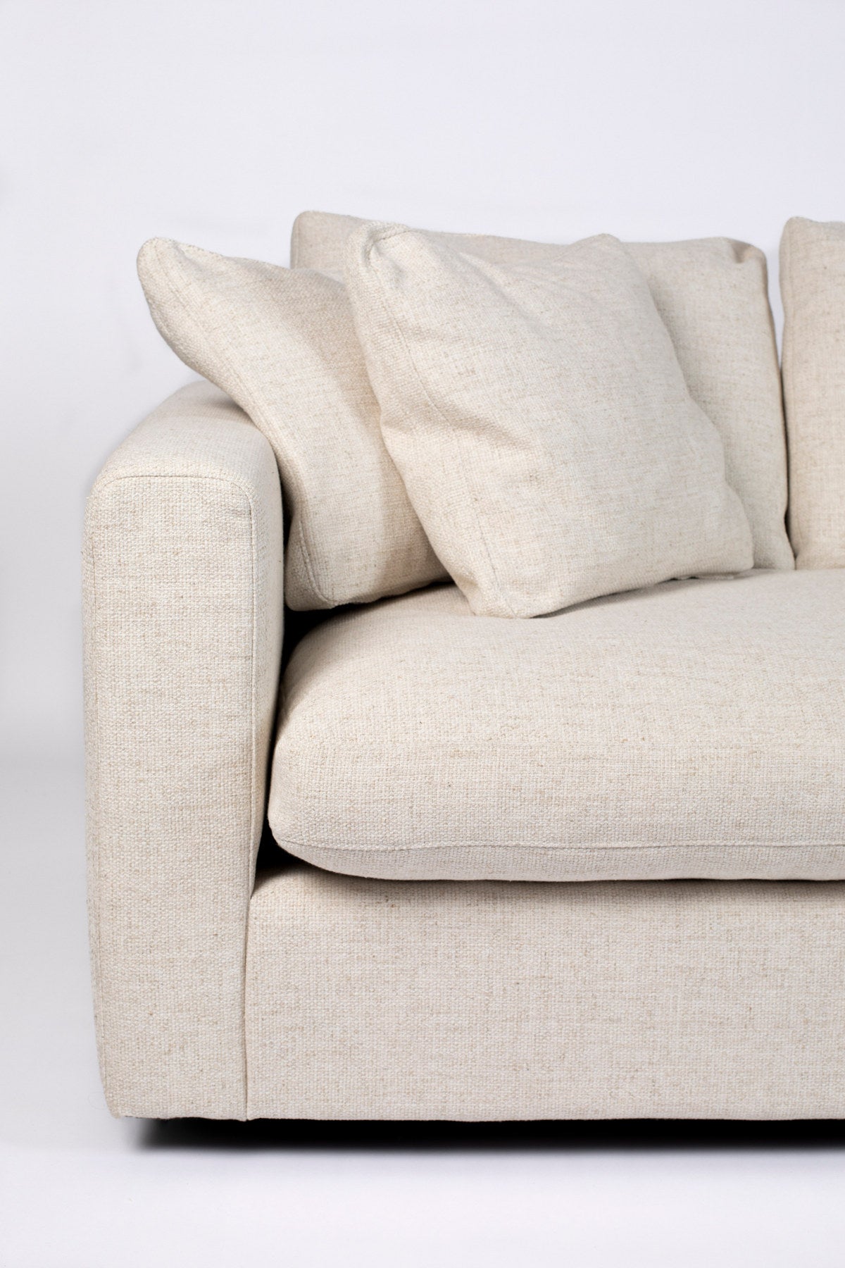 Sofa Sense 3 Sitzer in Creme präsentiert im Onlineshop von KAQTU Design AG. 3er Sofa ist von Zuiver