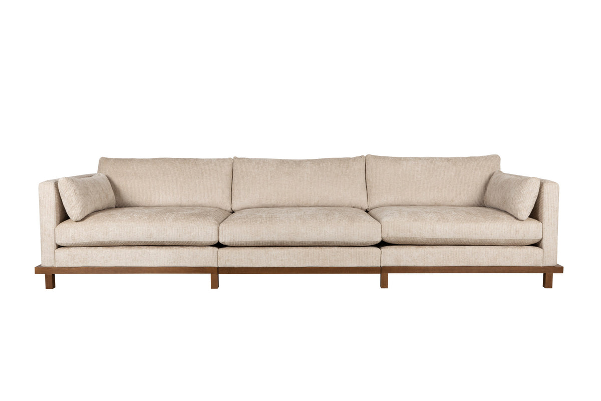 Sofa Blossom 4.5-Sitzer in Creme präsentiert im Onlineshop von KAQTU Design AG. 4er Sofa ist von Zuiver