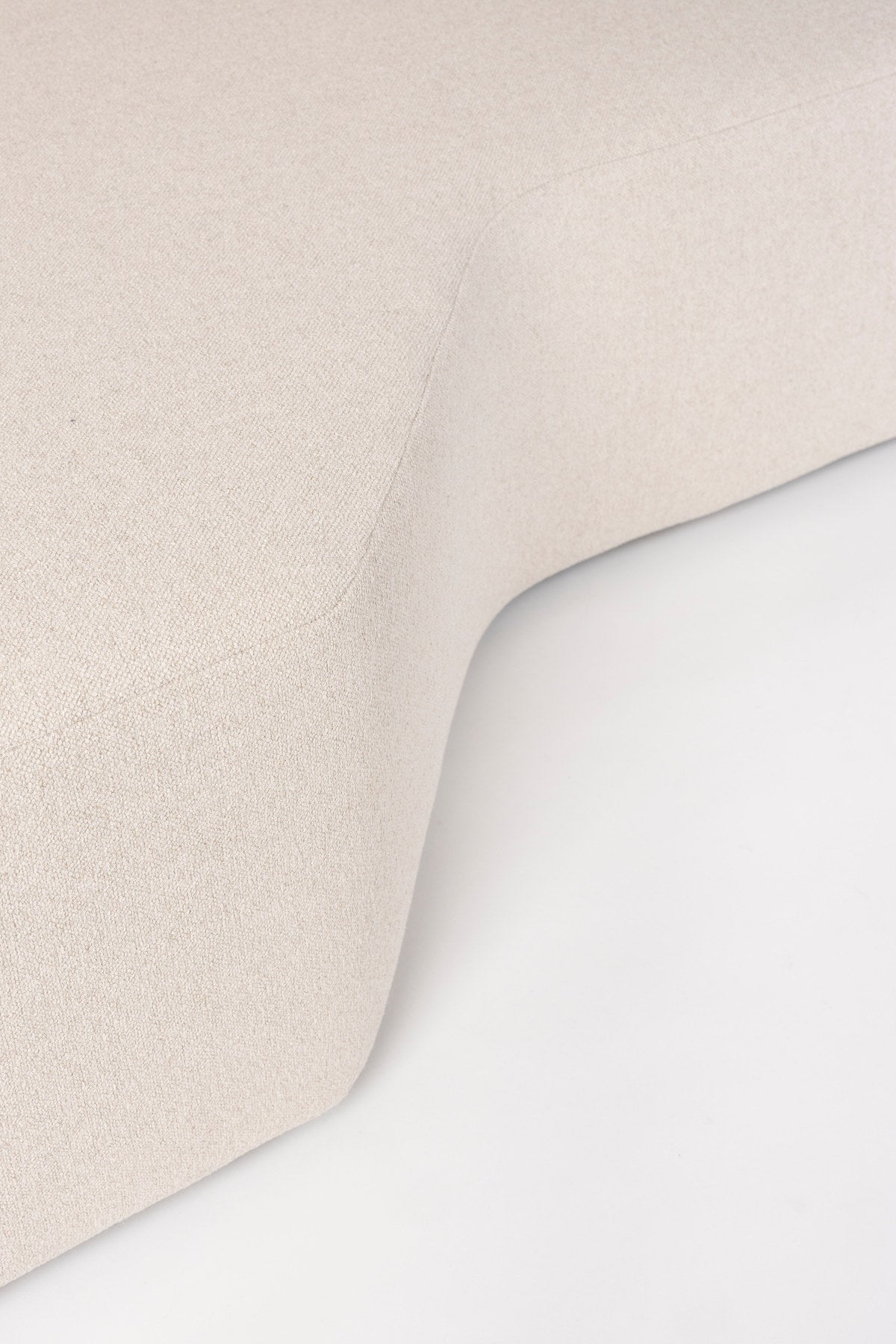 Prosper Sofa Right in Creme präsentiert im Onlineshop von KAQTU Design AG. L-Sofa rechts ist von Zuiver