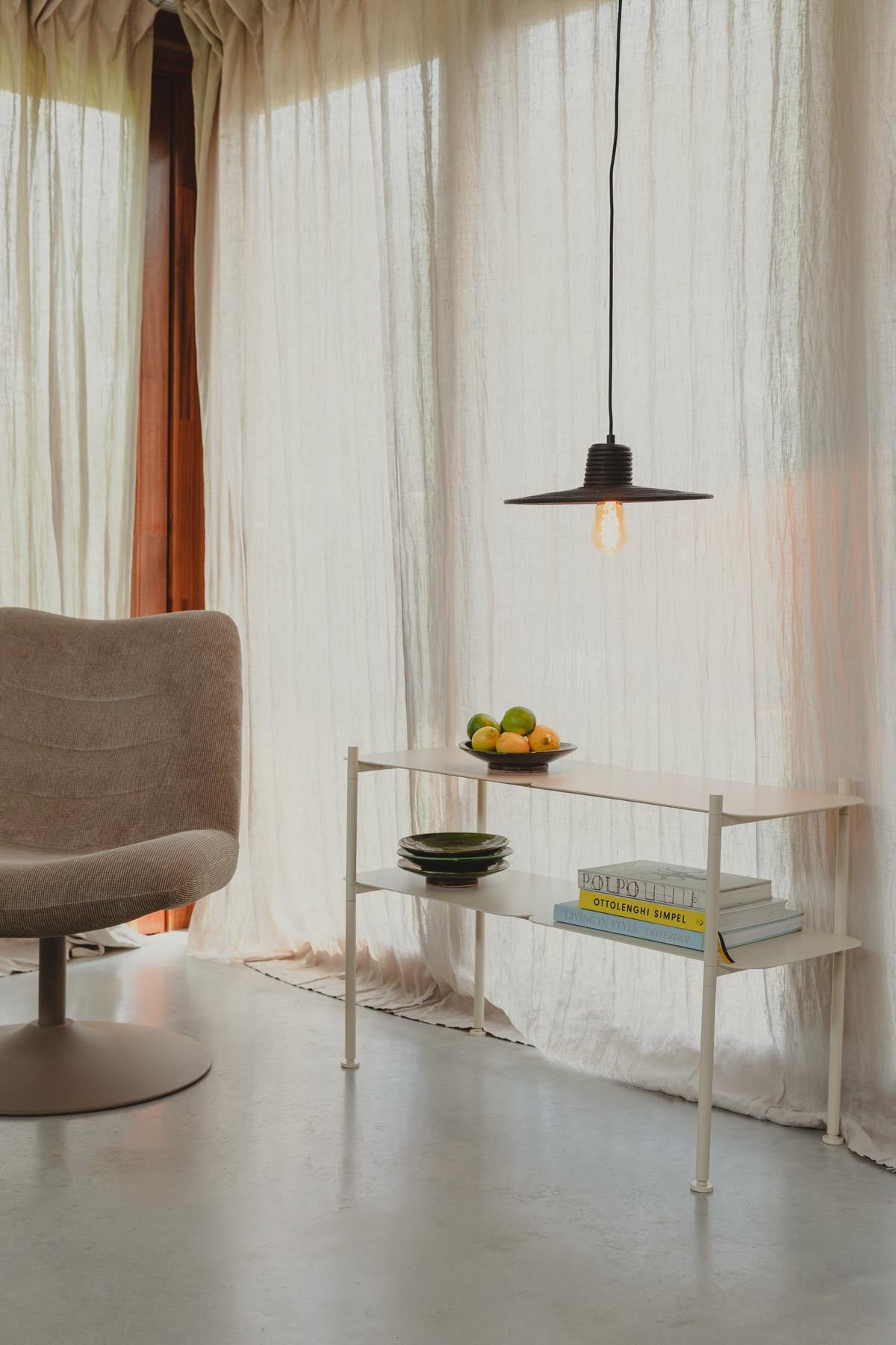 Cabinet River L in Rice präsentiert im Onlineshop von KAQTU Design AG. Cabinet ist von Zuiver