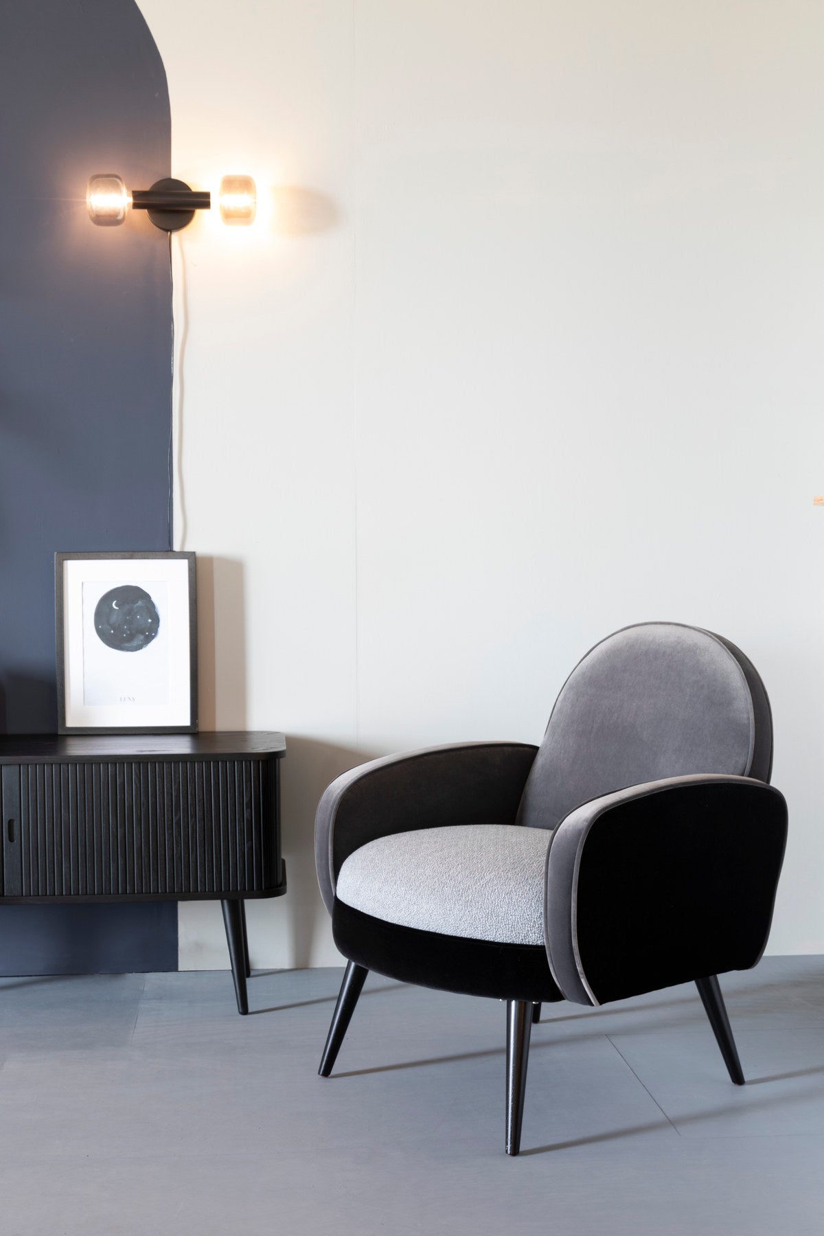 Sideboard Barbier in Schwarz präsentiert im Onlineshop von KAQTU Design AG. High-Sideboard ist von Zuiver