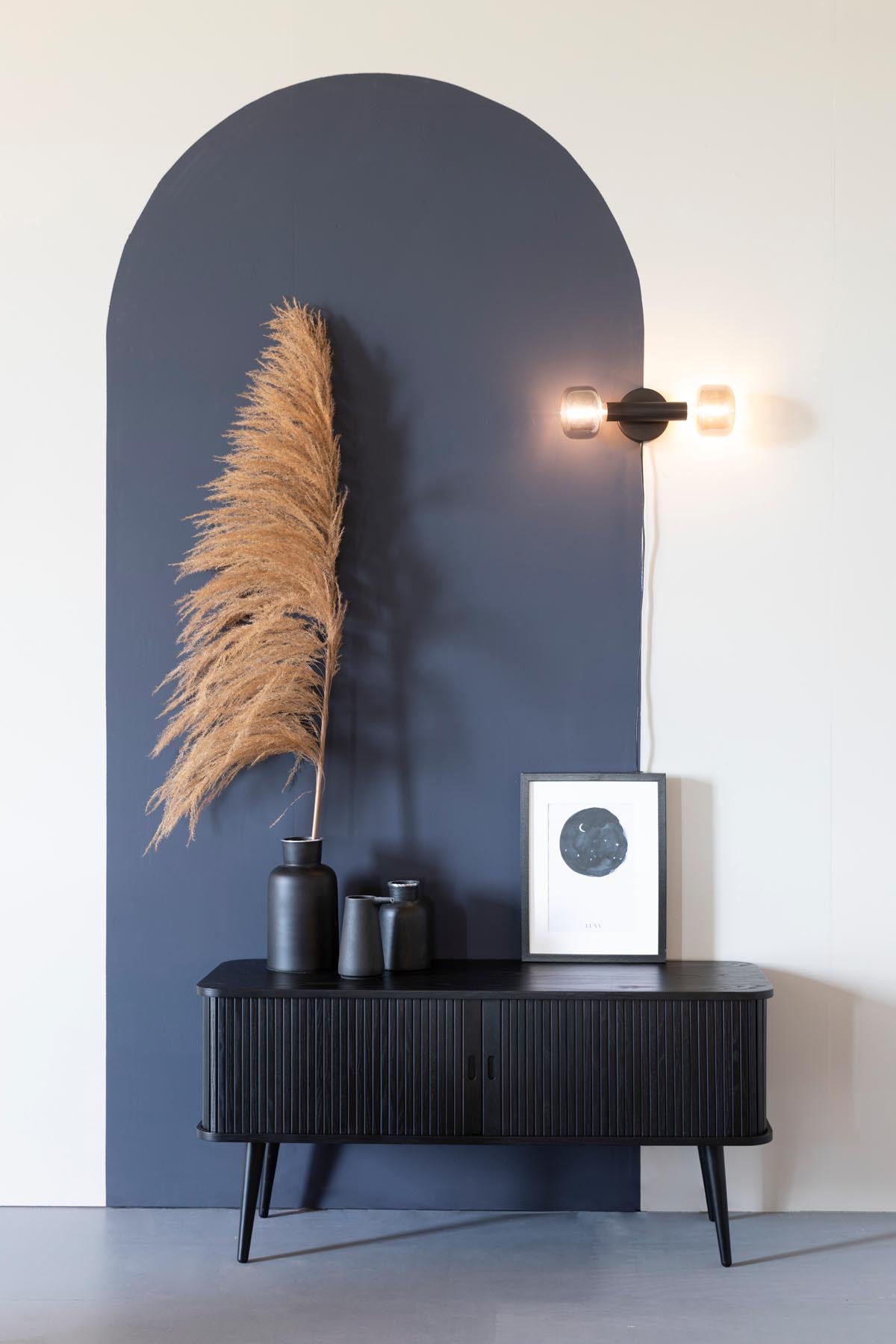 Sideboard Barbier in Schwarz präsentiert im Onlineshop von KAQTU Design AG. High-Sideboard ist von Zuiver