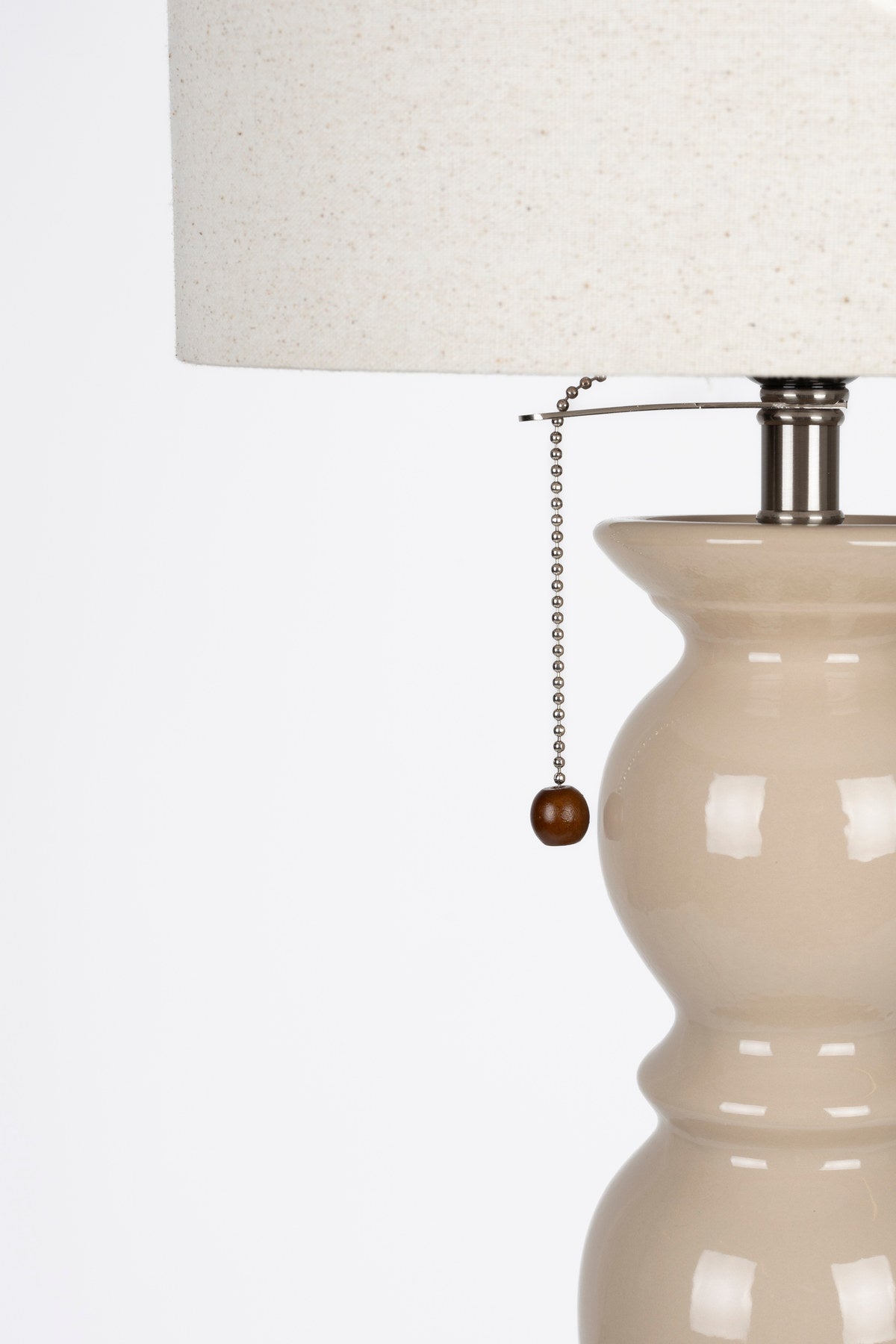 Brew Stehleuchte in beige präsentiert im Onlineshop von KAQTU Design AG. Stehleuchte ist von Zuiver