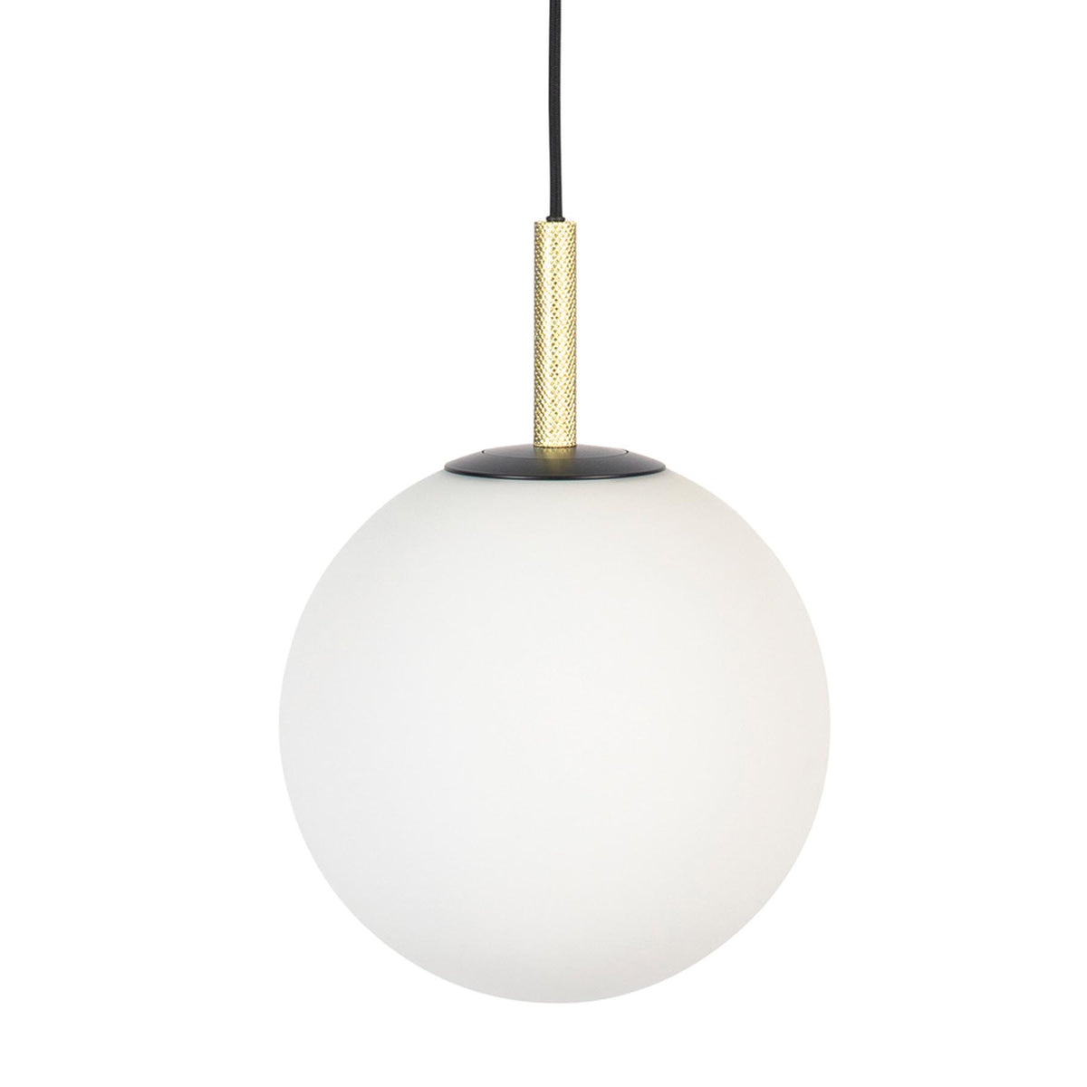 Pendellampe Orion in Weiss präsentiert im Onlineshop von KAQTU Design AG. Pendelleuchte ist von Zuiver